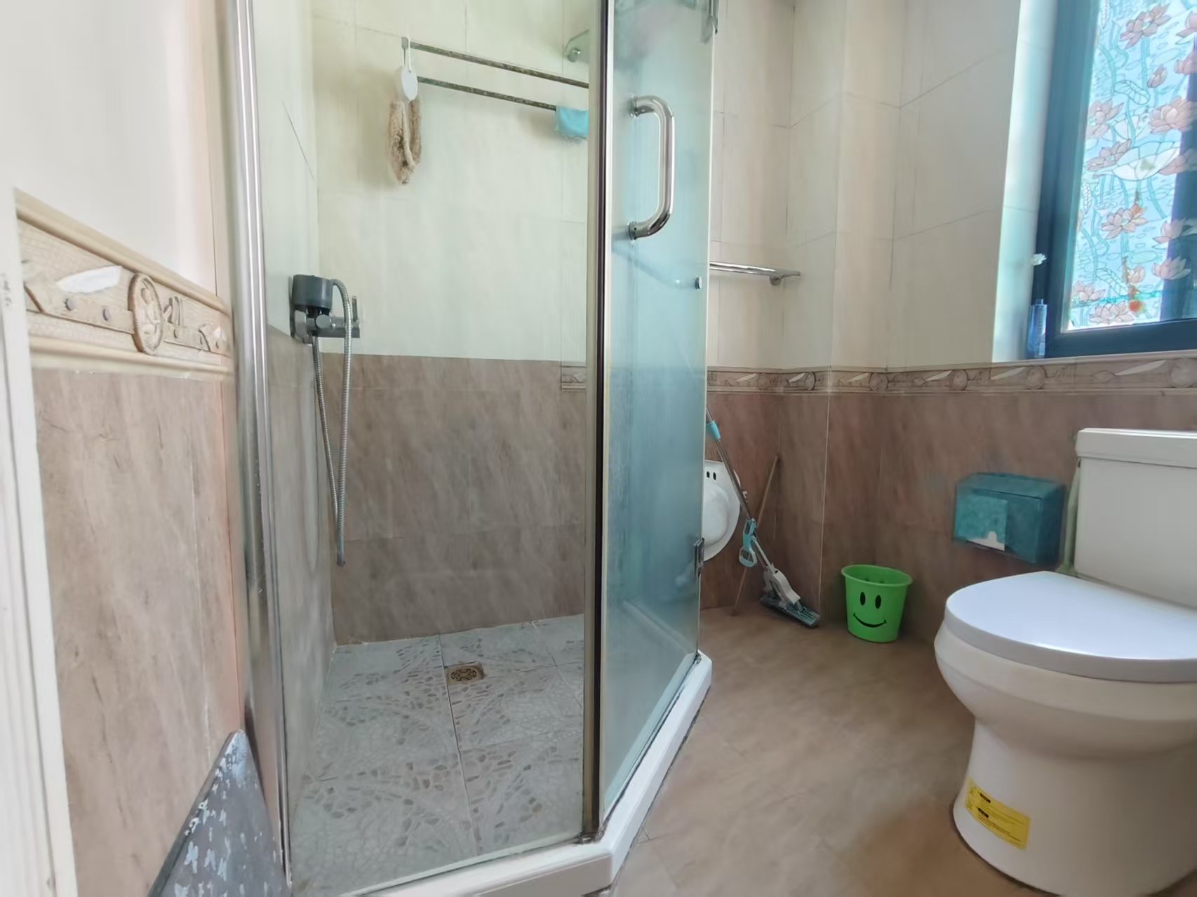 都市华城 5室2厅3卫 142.00m&sup2;