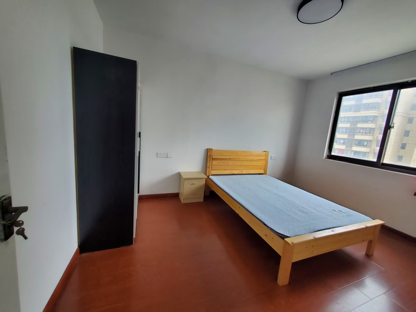 天一裕景苑 5室1厅3卫 142m&sup2;