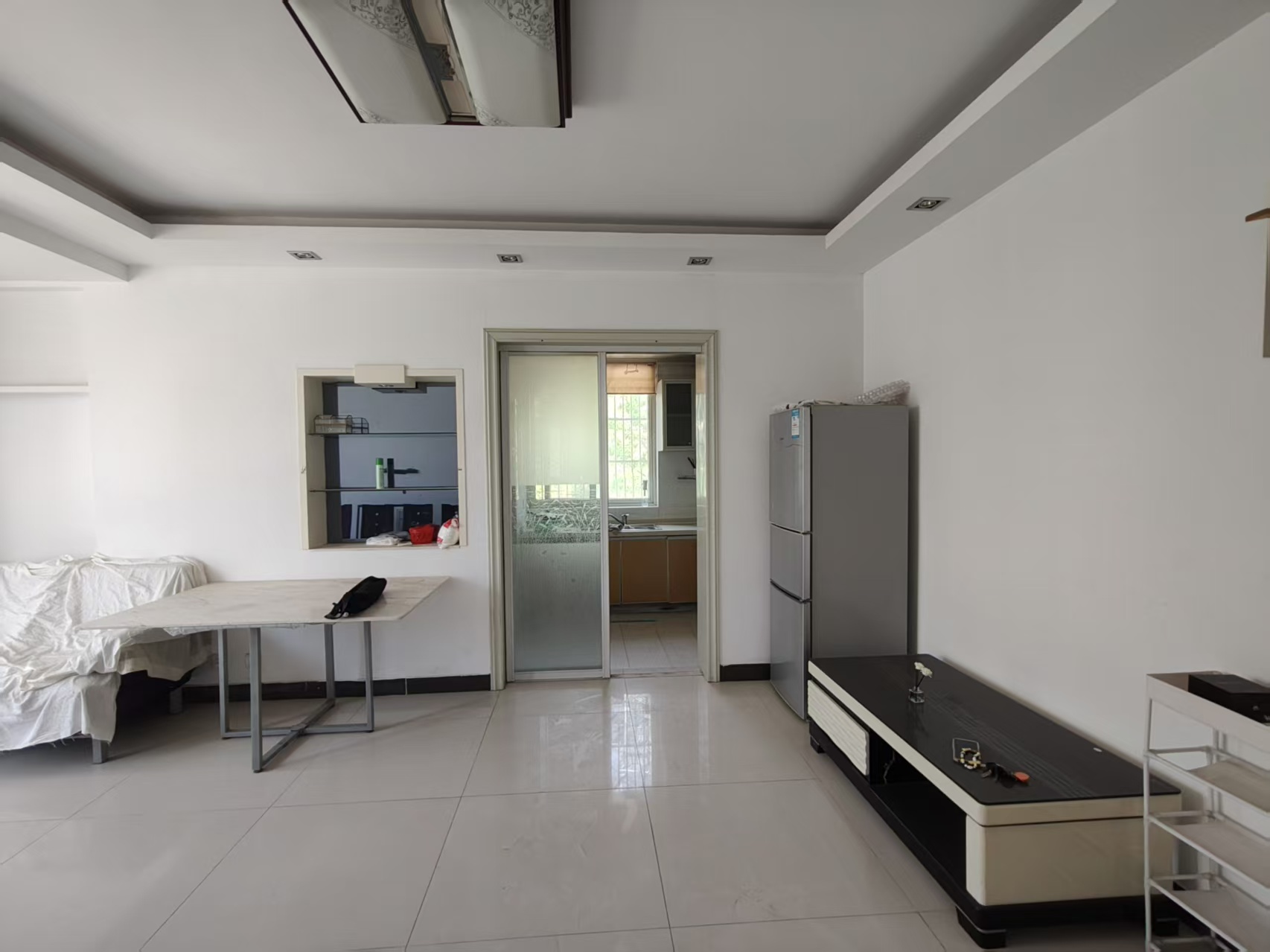 百家花苑 1室1厅1卫 61m&sup2;