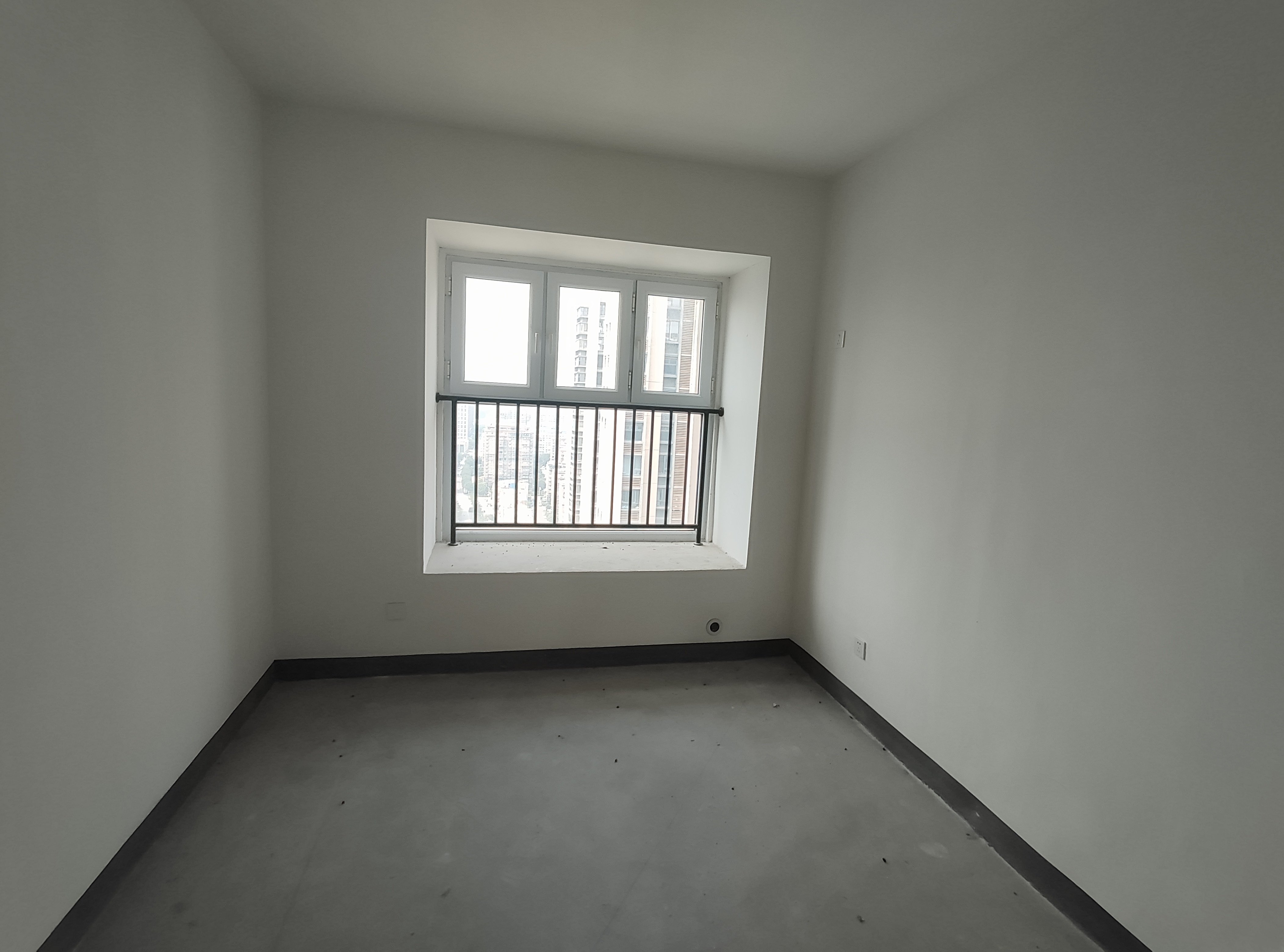 南山国际社区 3室2厅2卫 103m&sup2;