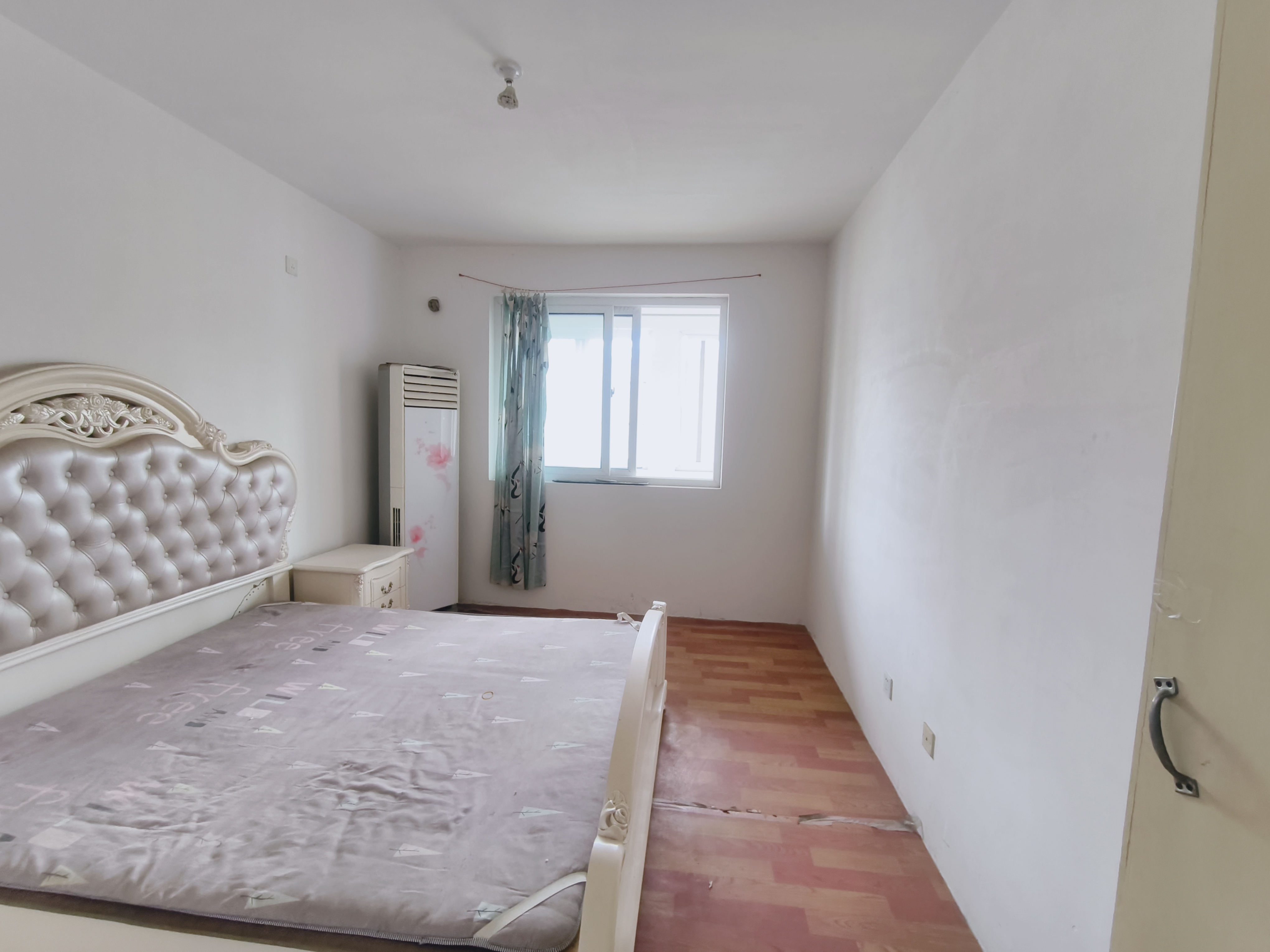 景和花苑 3室2厅1卫 147.00m&sup2;