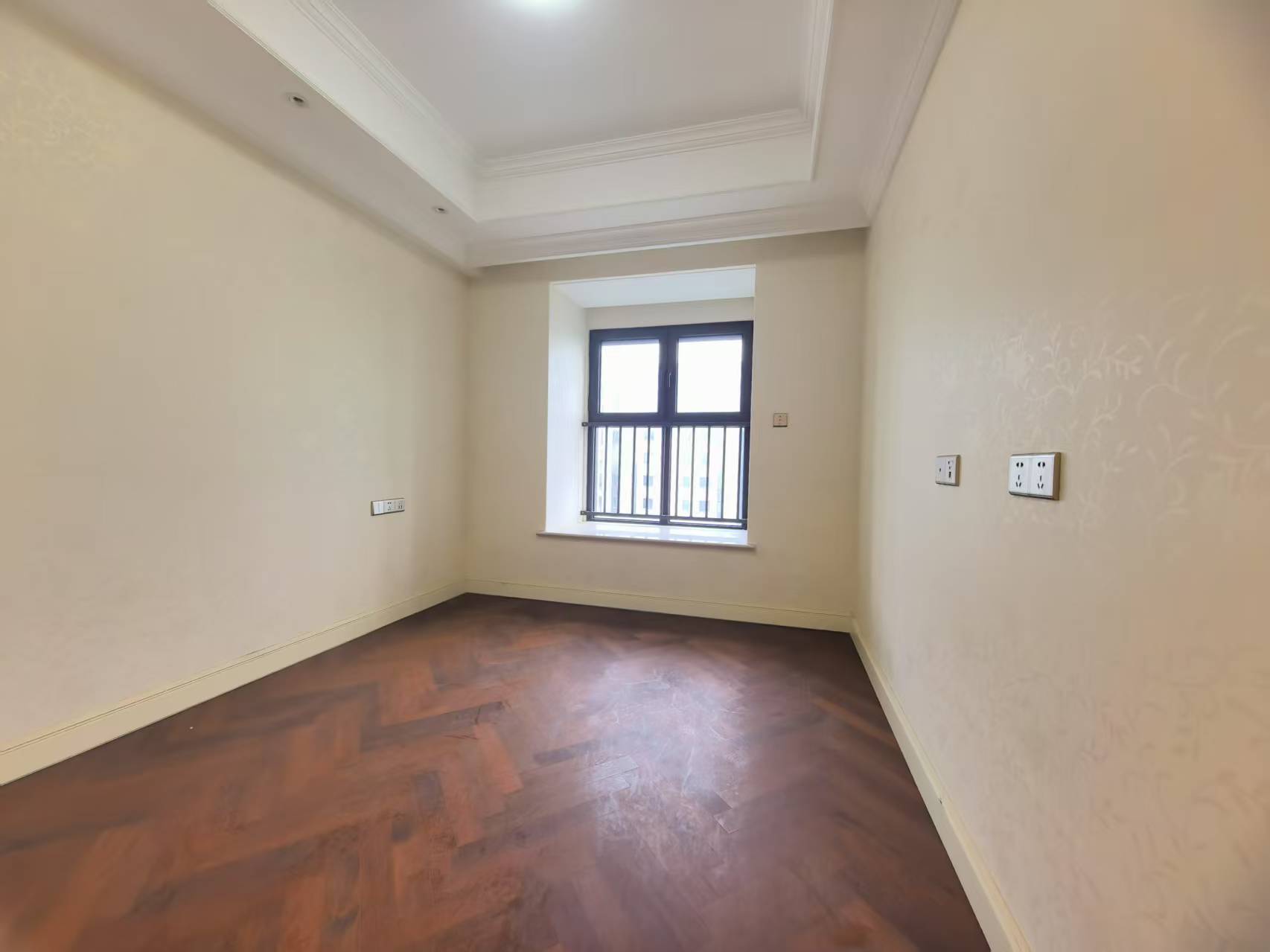 中海铂樾府 3室2厅2卫 142.00m&sup2;