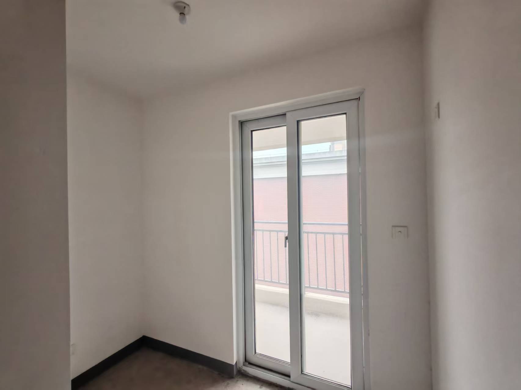 新城香溢紫郡 3室2厅1卫 94m&sup2;