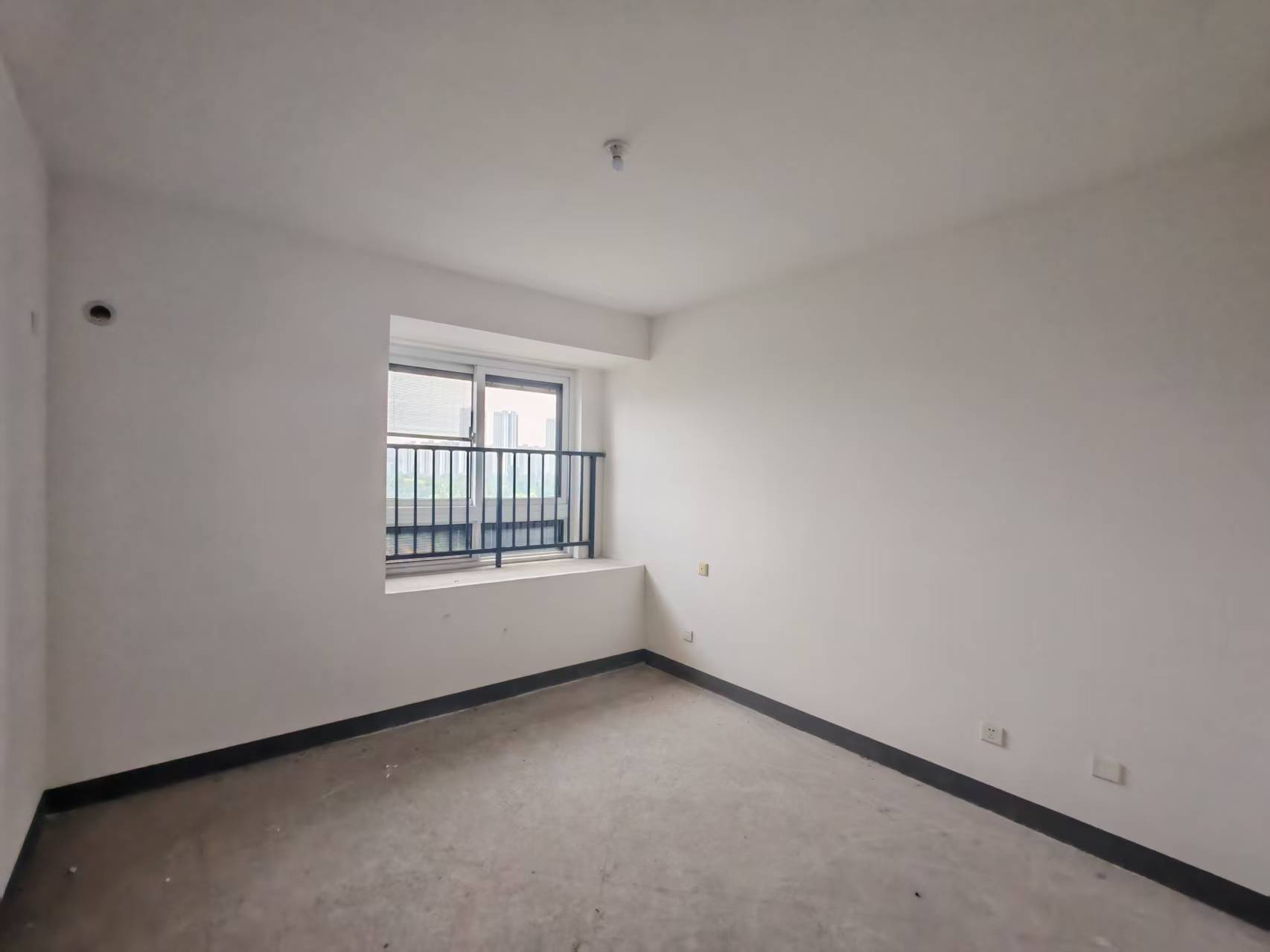新城香溢紫郡 3室2厅1卫 94m&sup2;