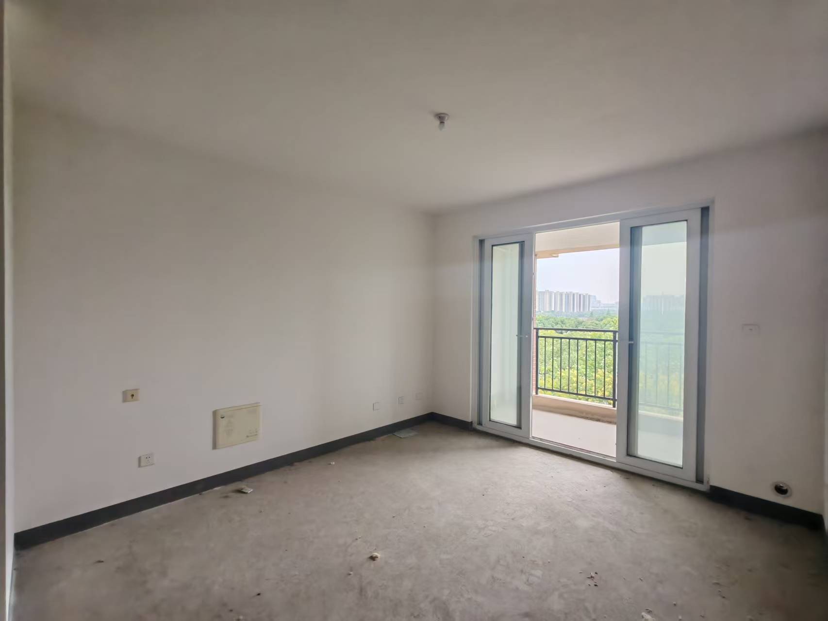 新城香溢紫郡 3室2厅1卫 94m²