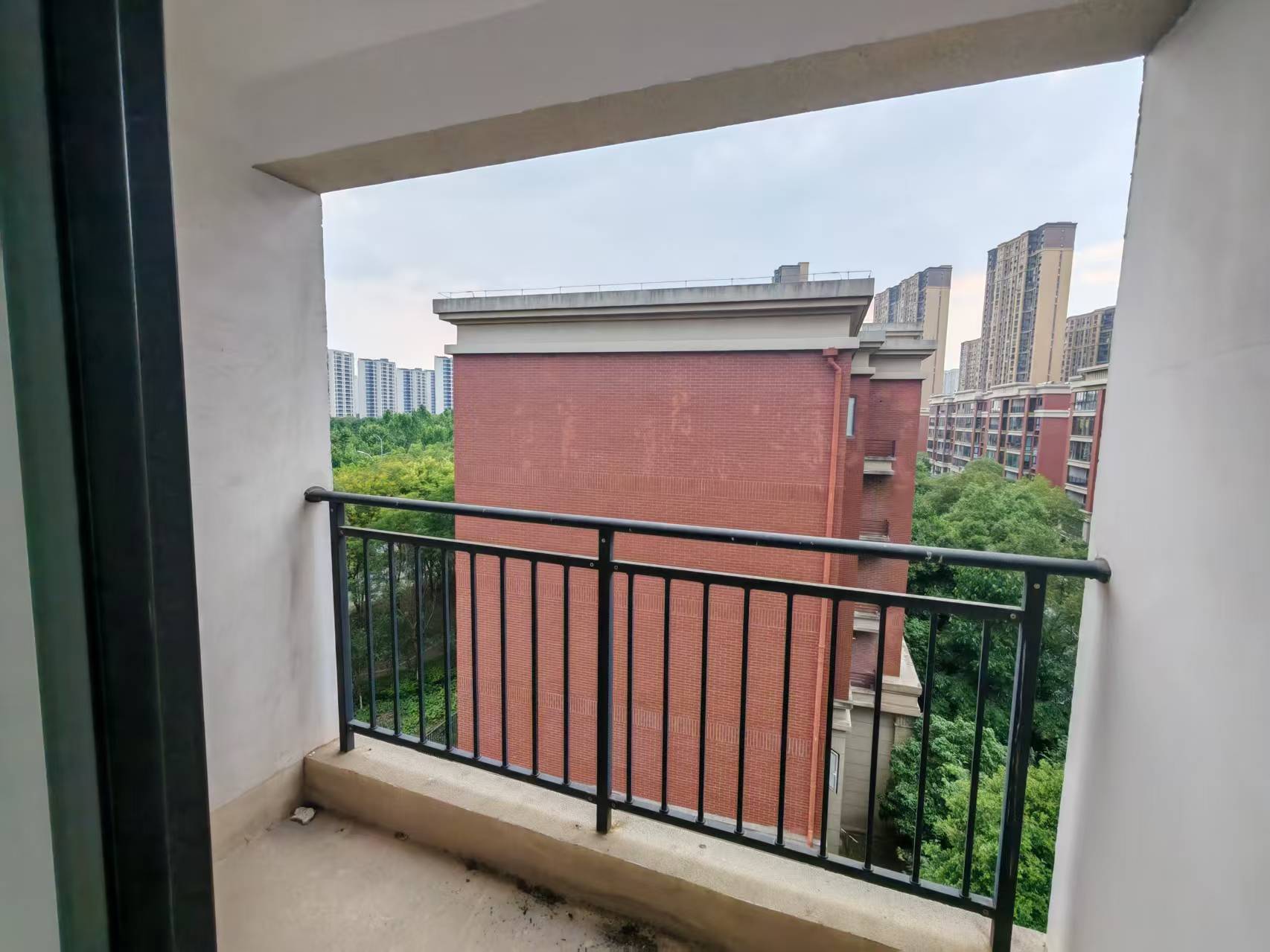 新城香溢紫郡 3室2厅1卫 94m&sup2;