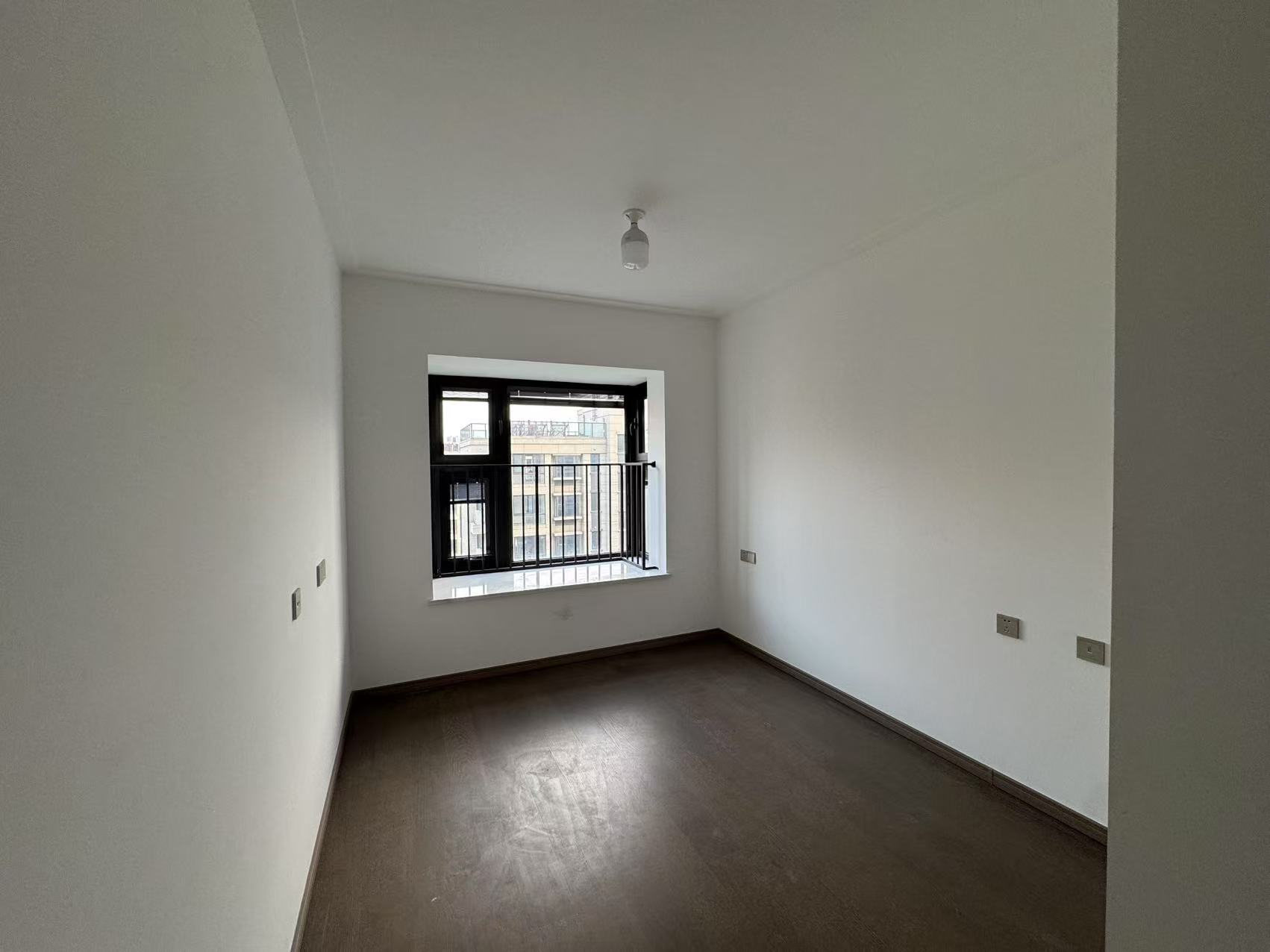 时光漫城 4室2厅2卫 140m&sup2;