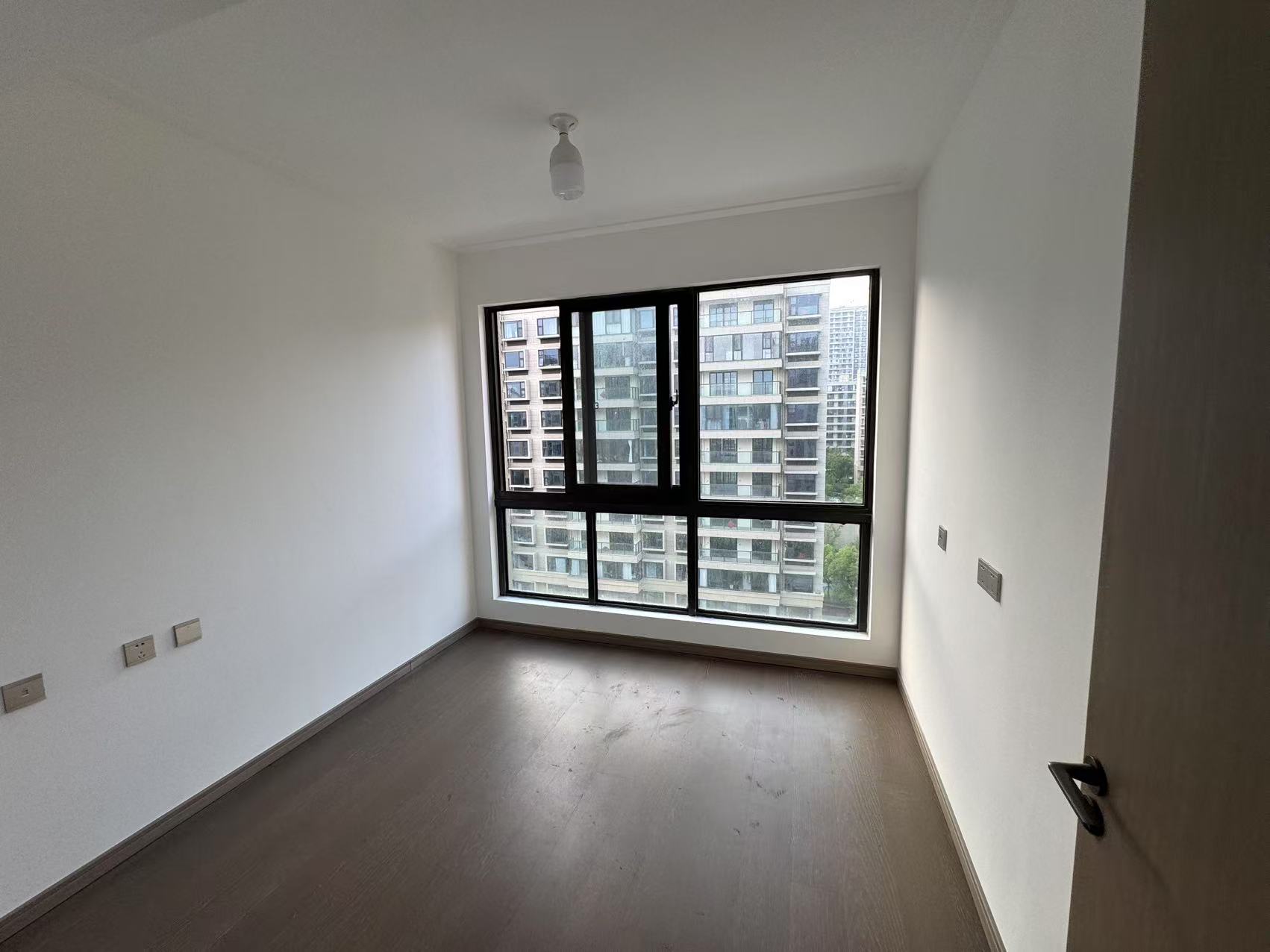 时光漫城 4室2厅2卫 140m&sup2;