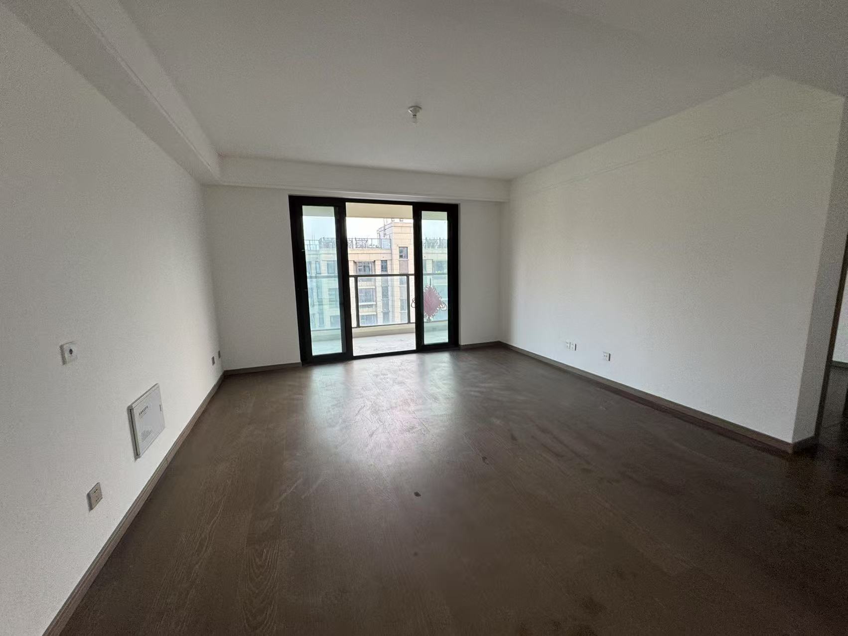 时光漫城 4室2厅2卫 140m&sup2;