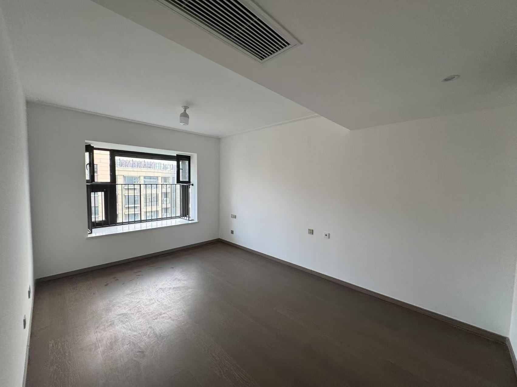 时光漫城 4室2厅2卫 140m&sup2;