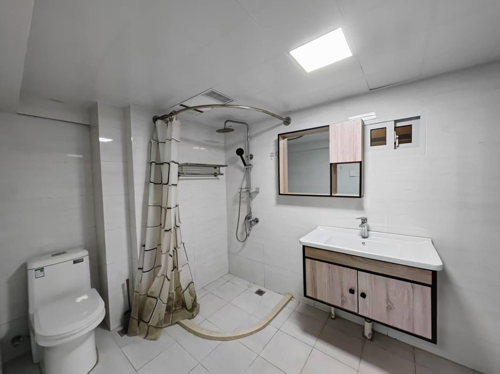 永和大厦 1室1厅1卫 68.37m&sup2;