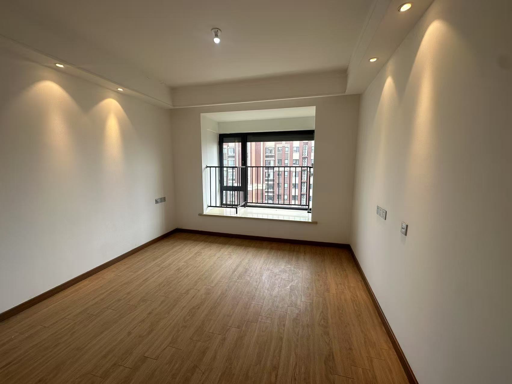佳期漫 4室2厅2卫 122.08m&sup2;