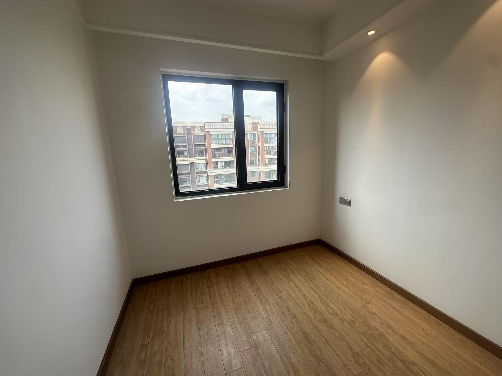 佳期漫 4室2厅2卫 122.08m&sup2;