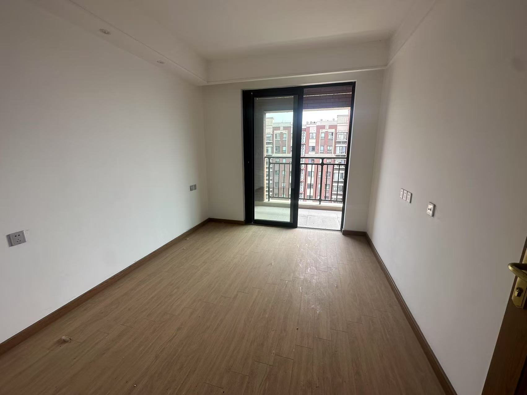 佳期漫 4室2厅2卫 122.08m&sup2;