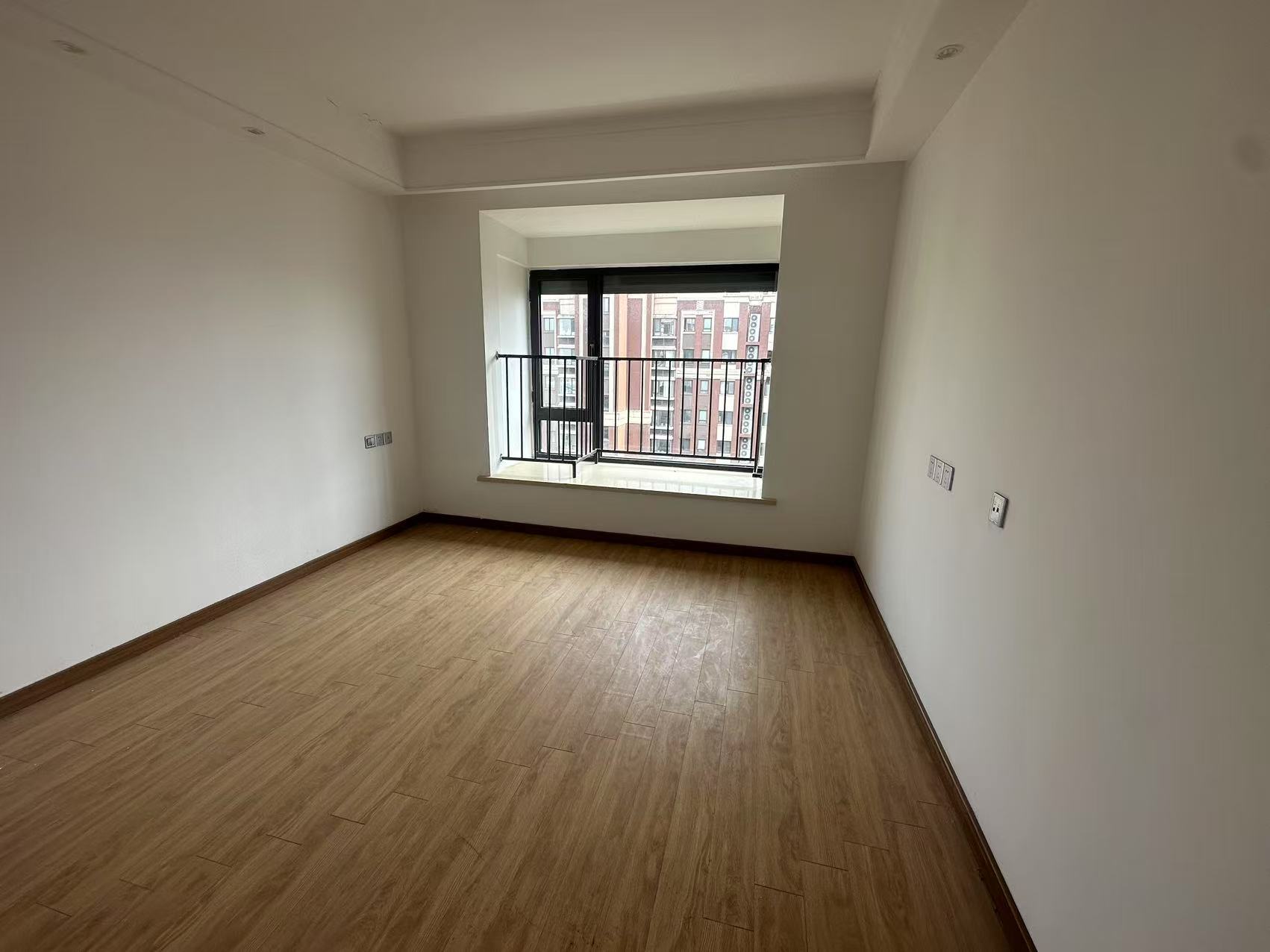 佳期漫 4室2厅2卫 122.08m&sup2;