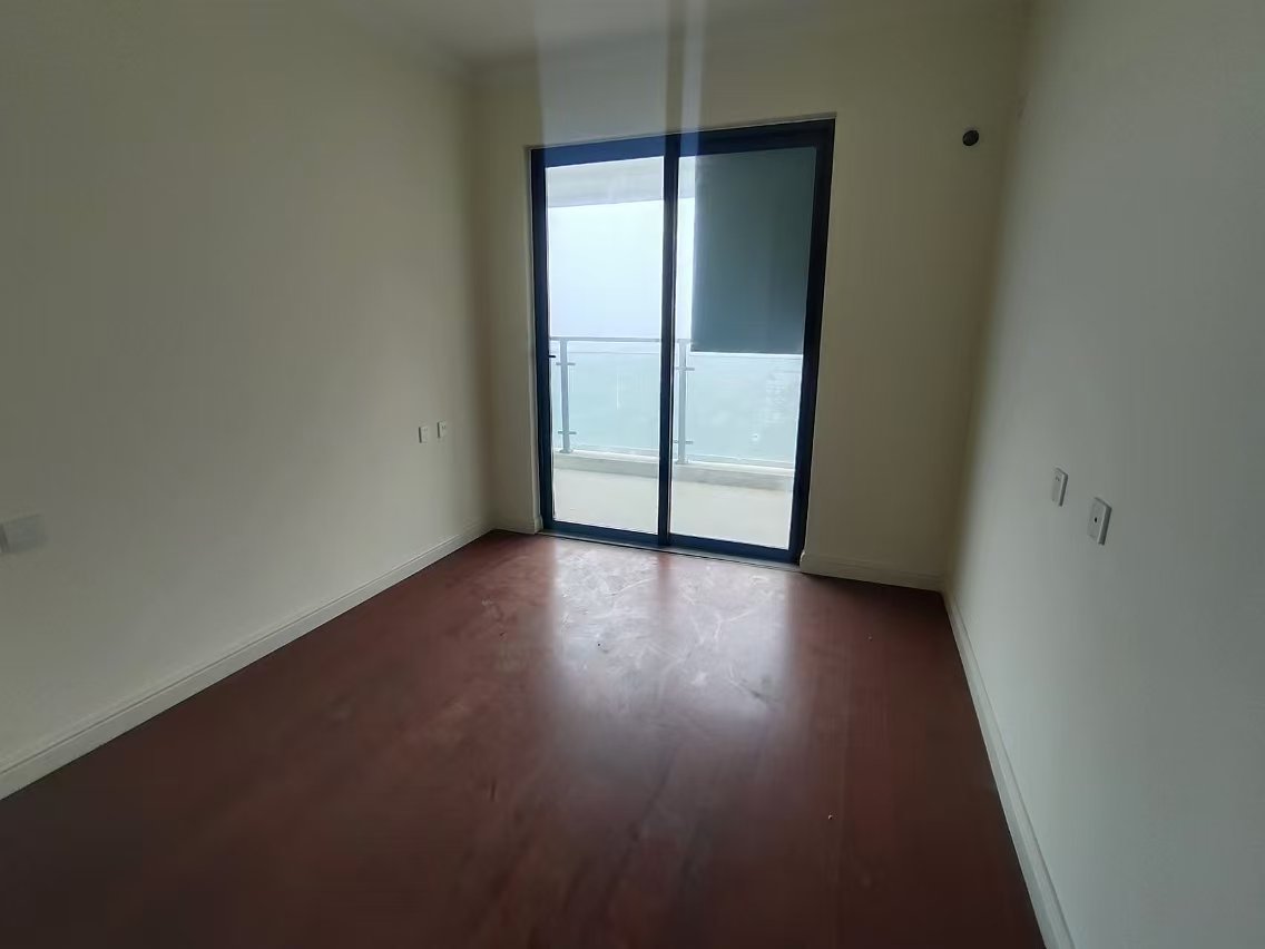 红星天铂 3室2厅2卫 112.95m&sup2;
