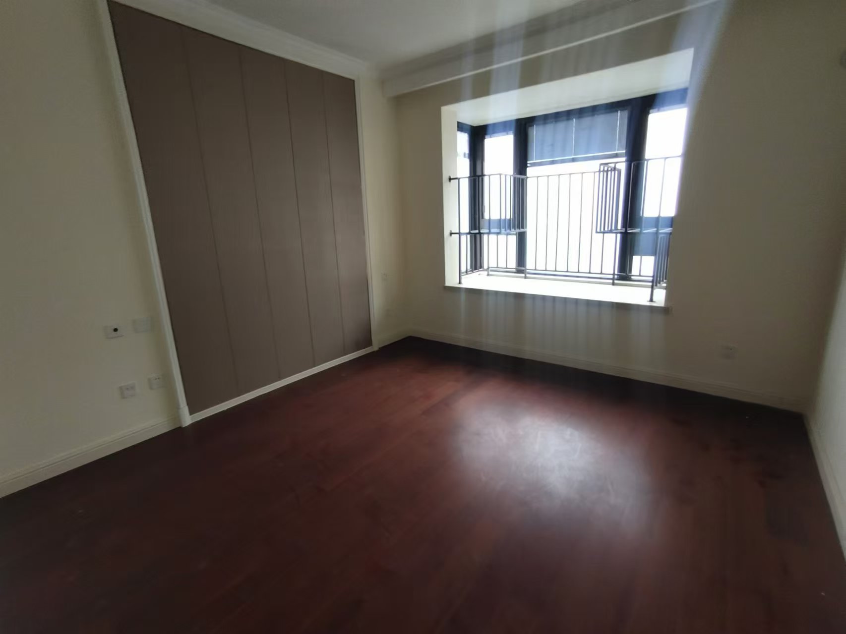 红星天铂 3室2厅2卫 112.95m&sup2;