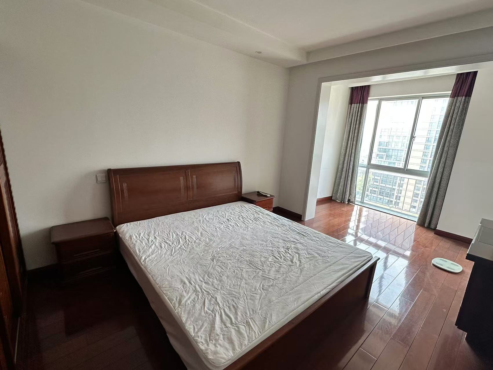 海天大厦 2室2厅1卫 114m&sup2;