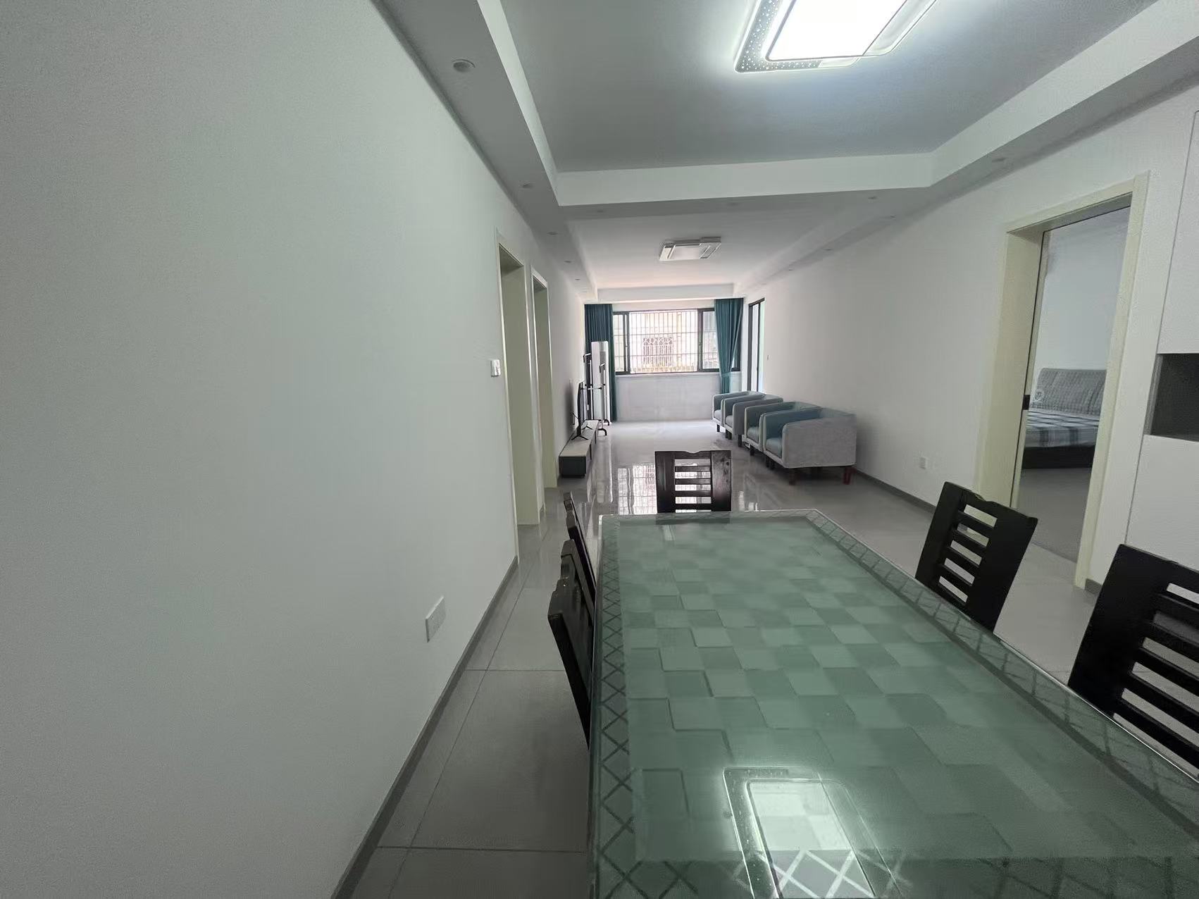四方花园 4室2厅1卫 130.00m²