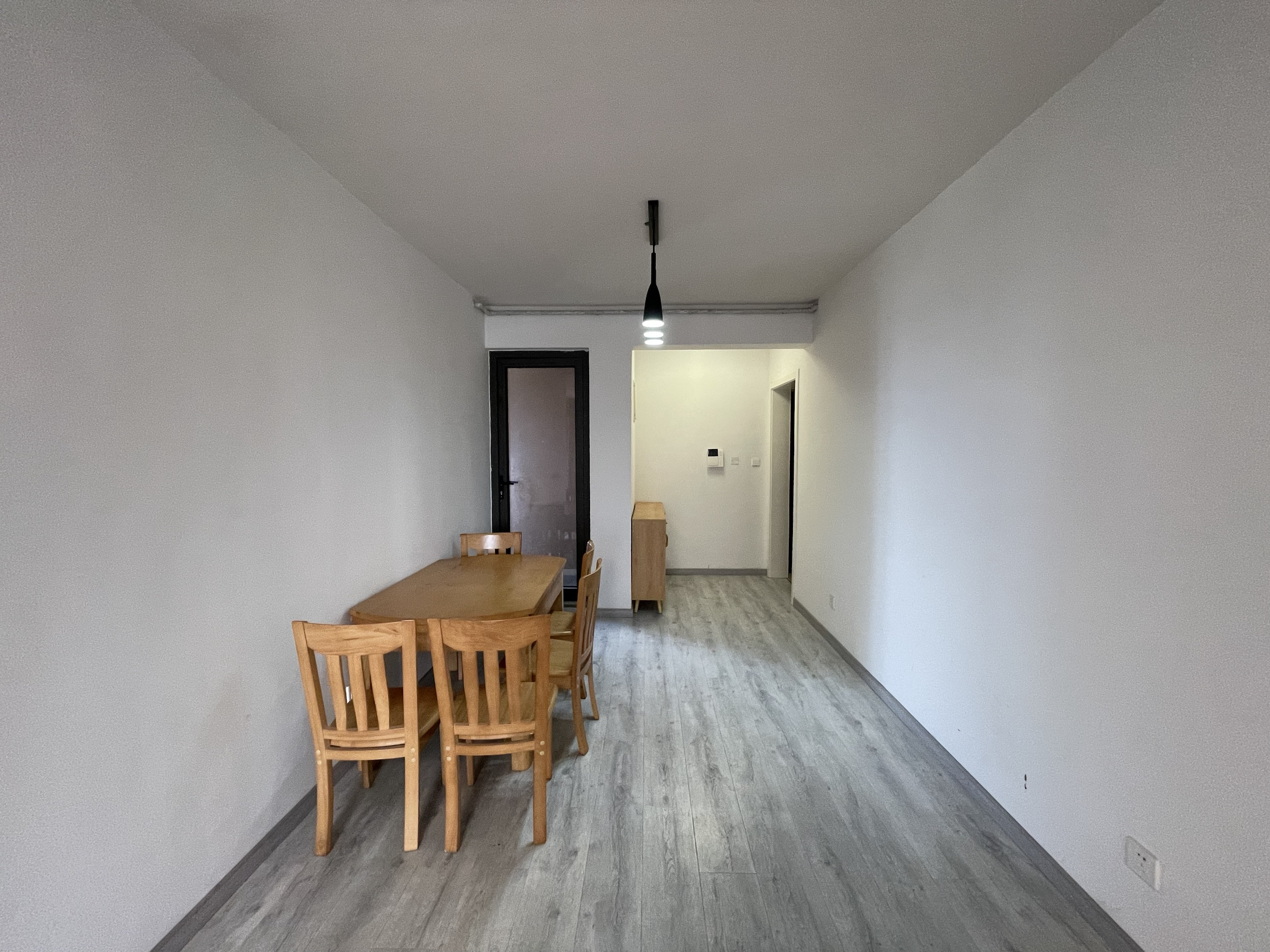 保利香槟国际 4室2厅2卫 142m&sup2;