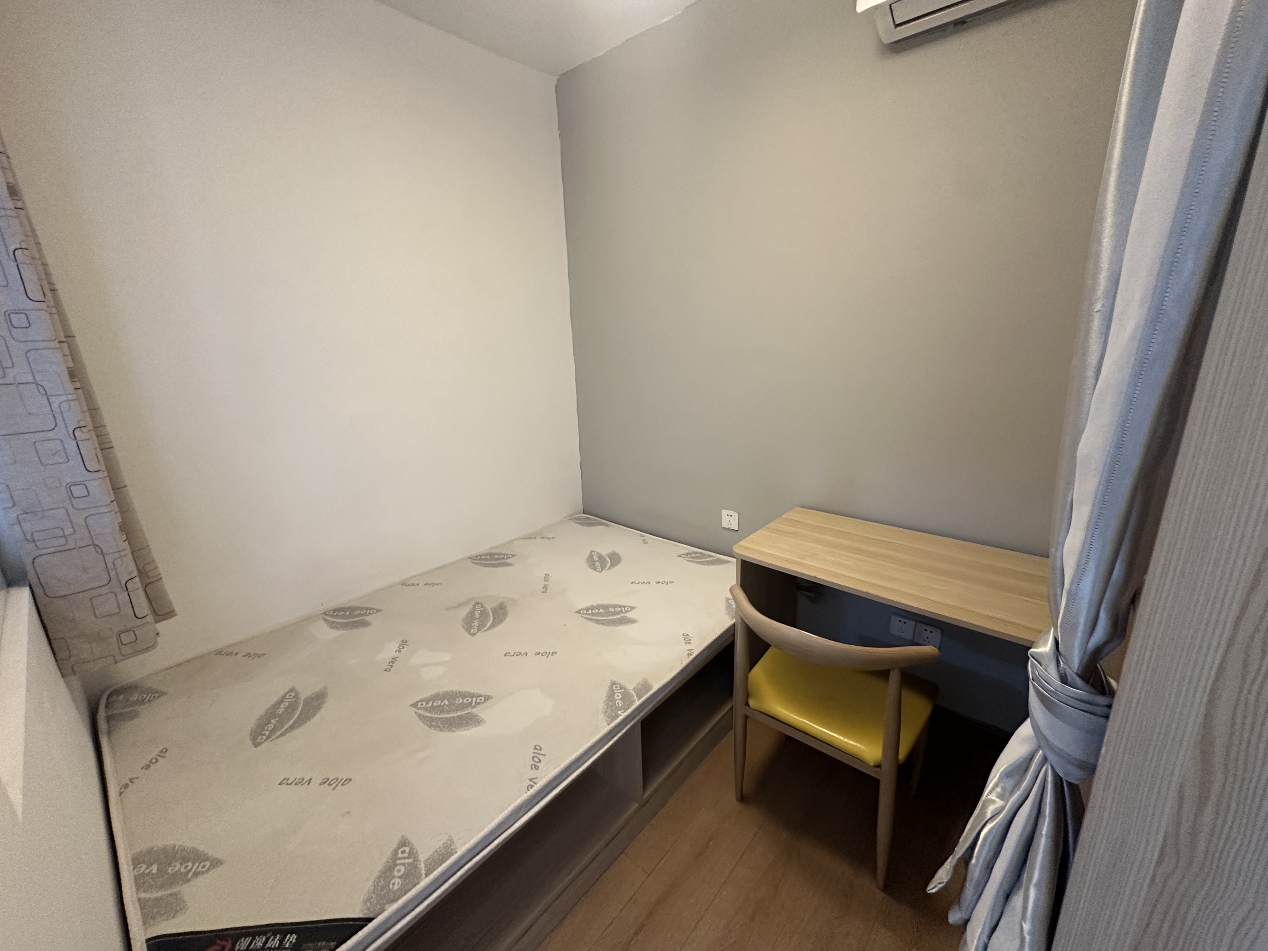 学士府 5室1厅1卫 90.00m&sup2;