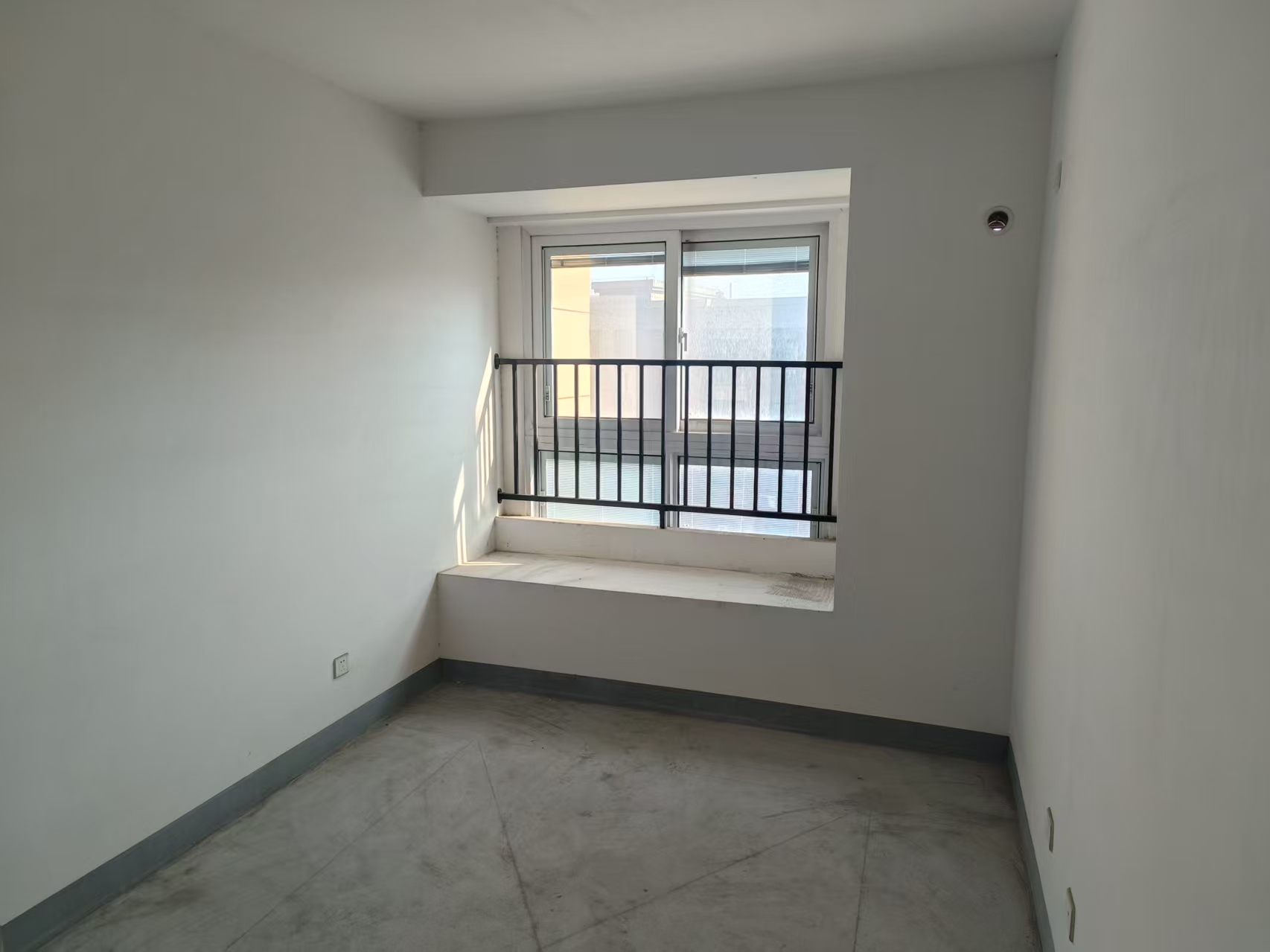 新城香溢紫郡 3室2厅1卫 97m&sup2;
