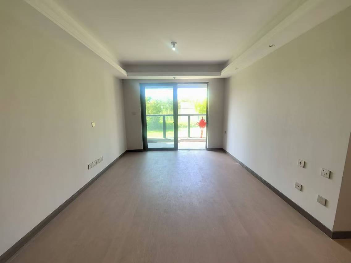 北纬31度 3室2厅2卫 110m²