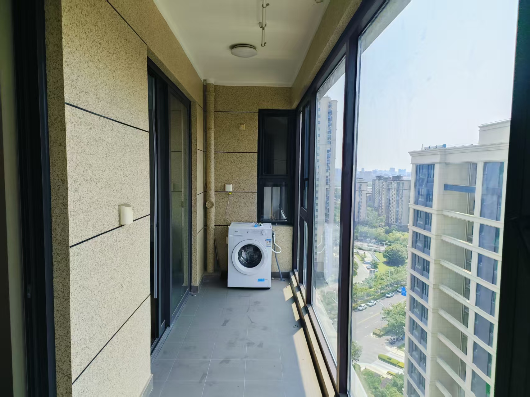 绿城沁园 3室2厅1卫 95m&sup2;