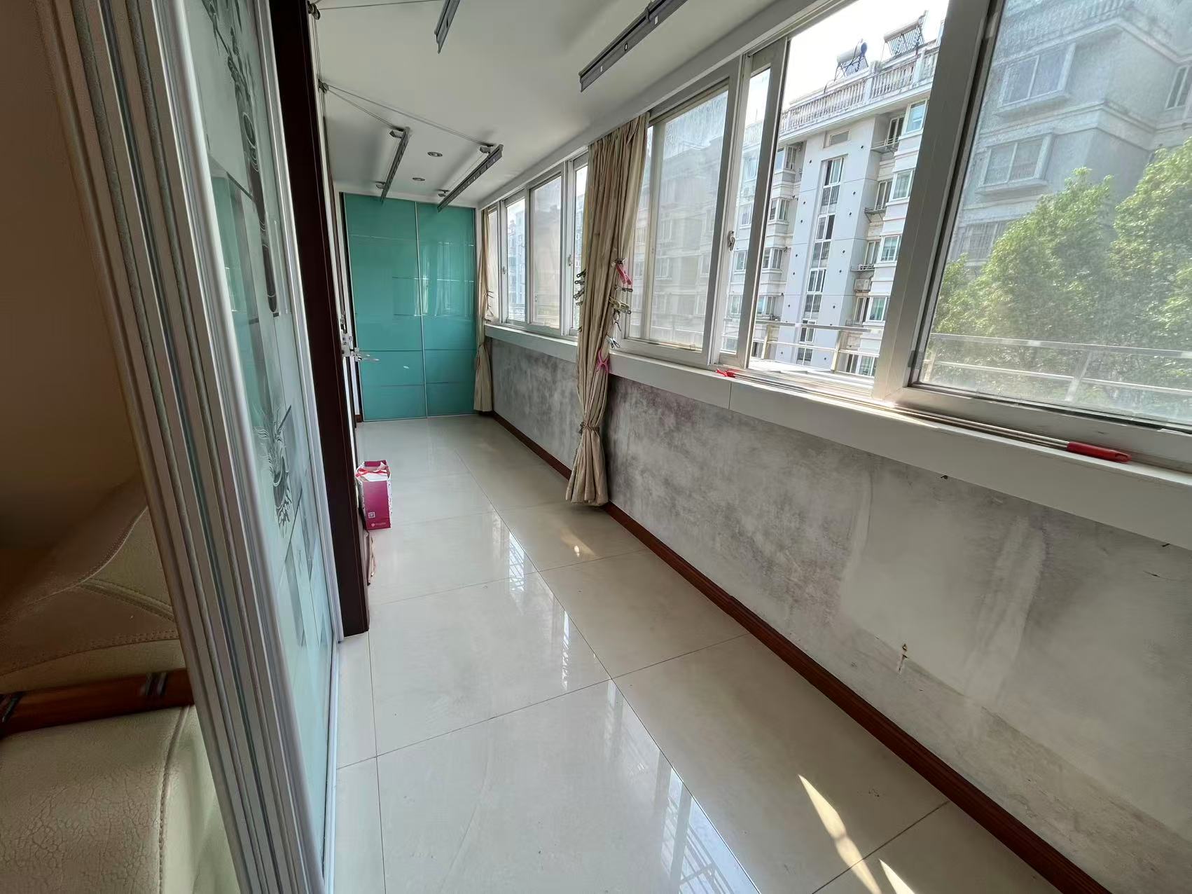 春晖花园 3室2厅2卫 130.3m&sup2;