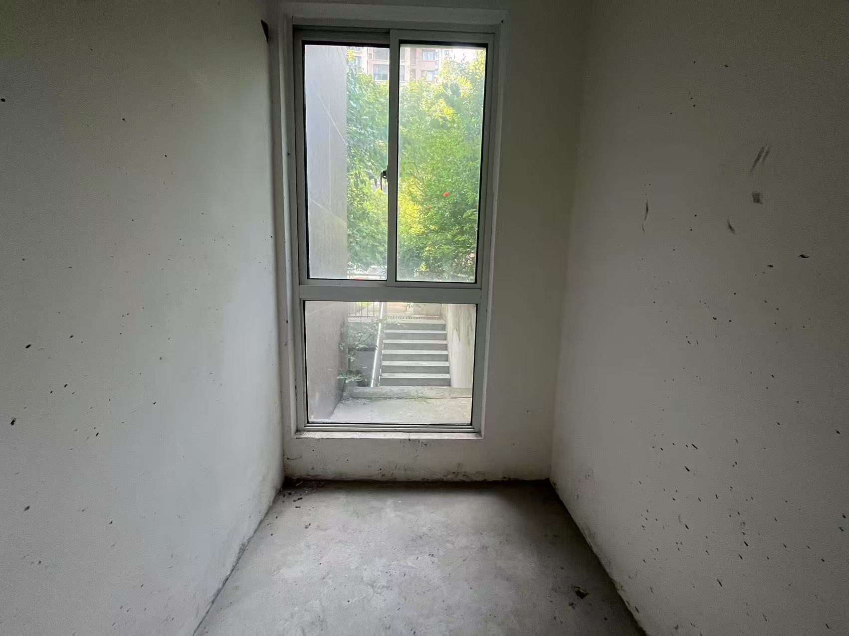 湖滨华庭 3室2厅1卫 116m&sup2;