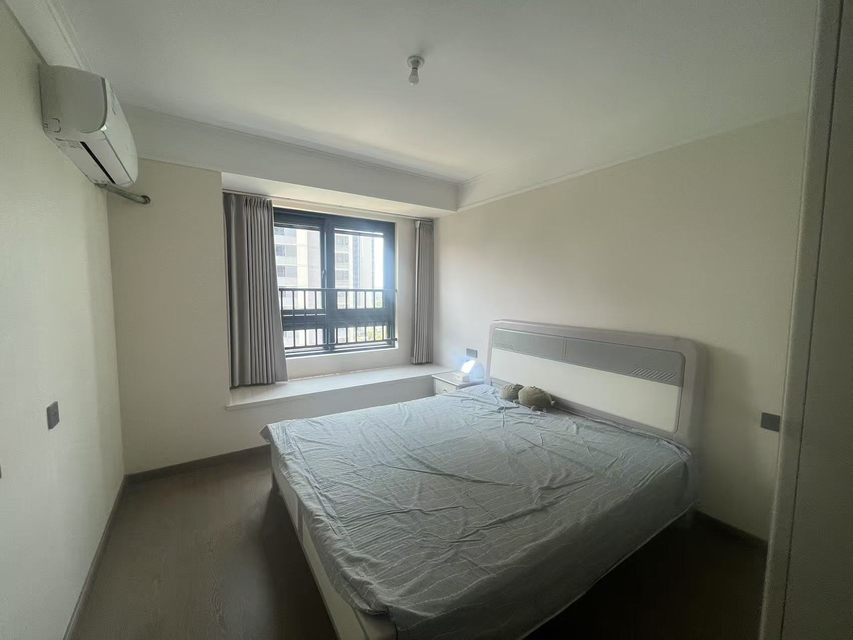 万科未来之光 3室2厅1卫 93m&sup2;