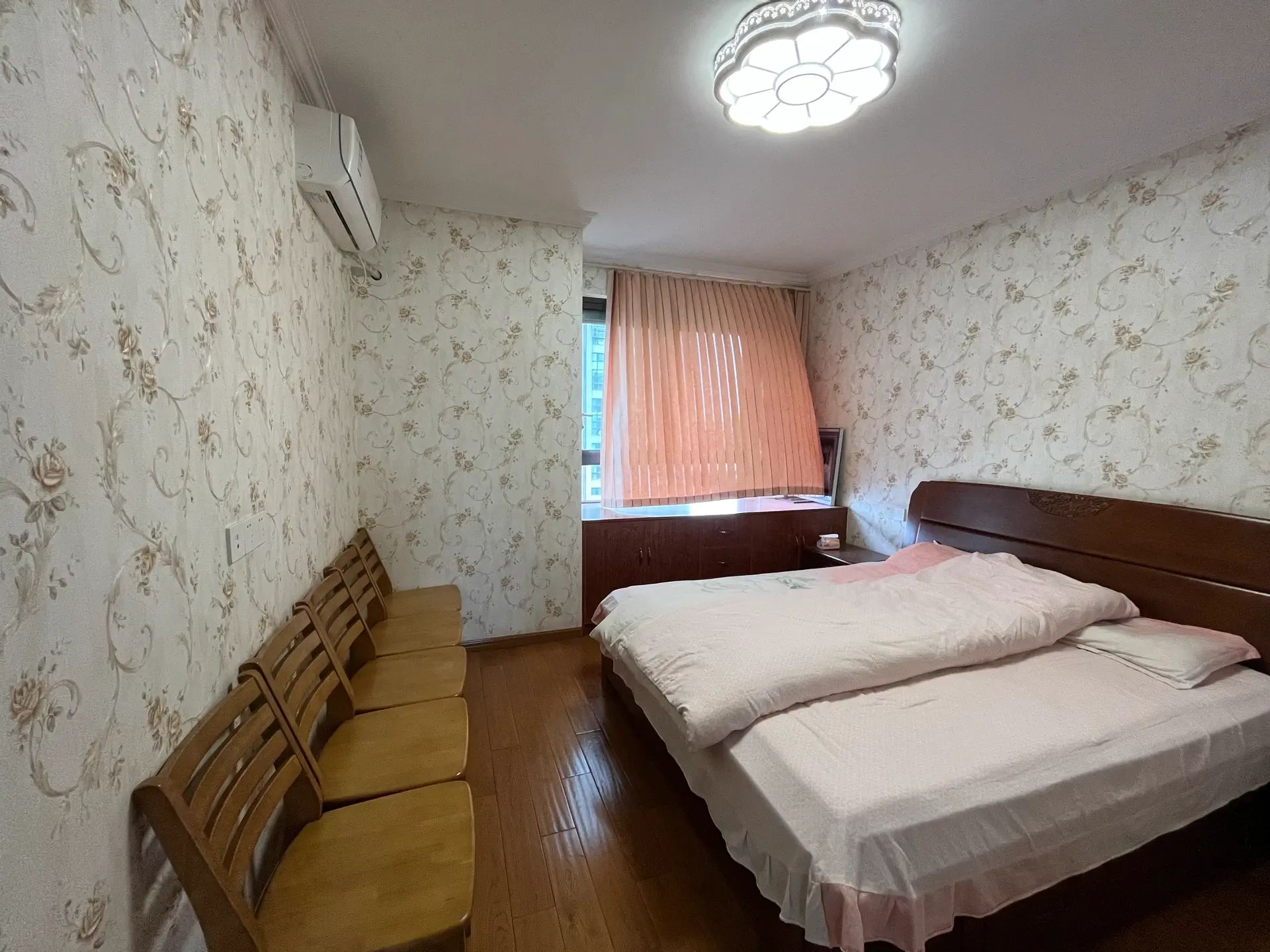 书香华府小区 2室2厅1卫 91.38m&sup2;