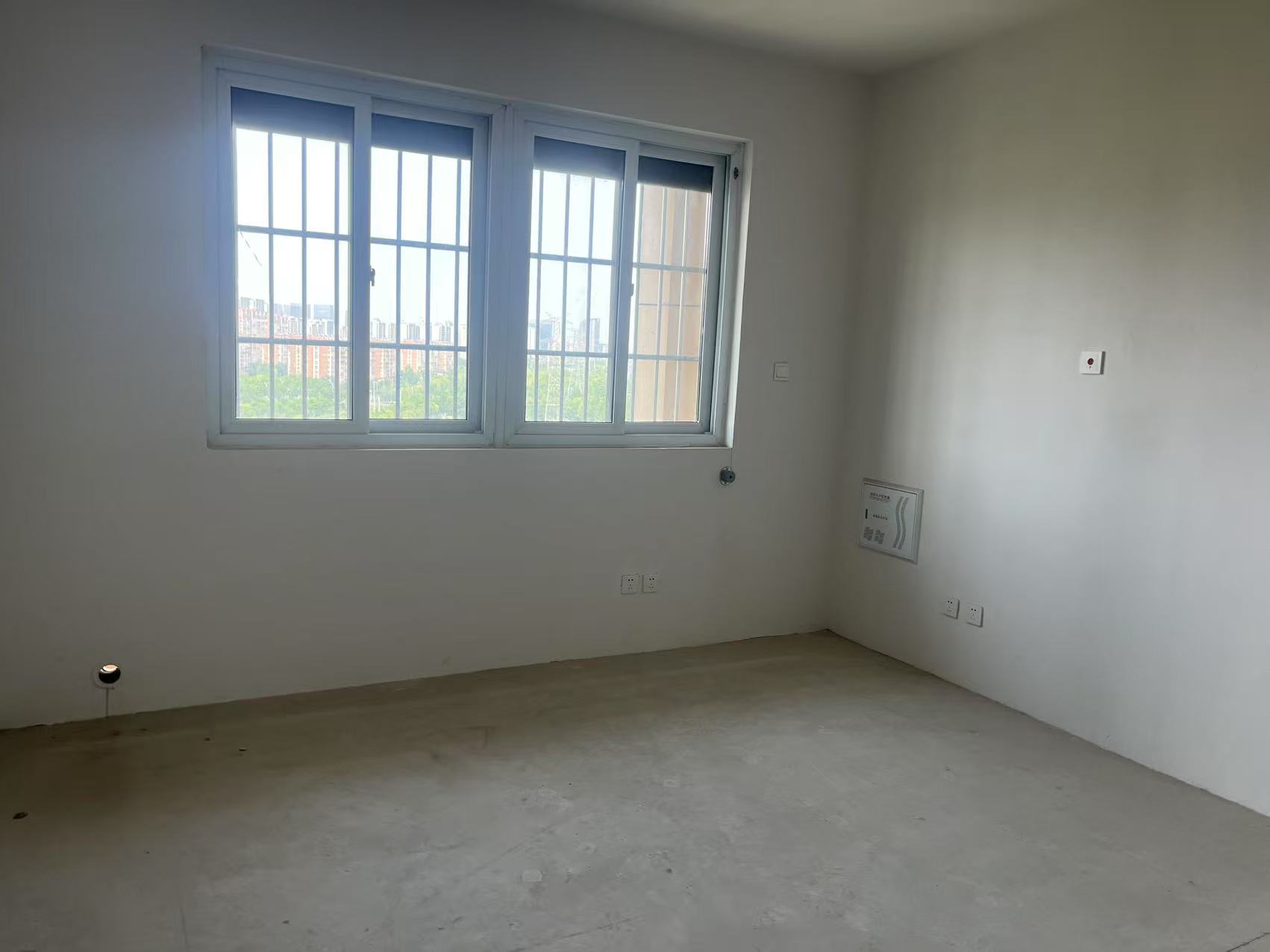 十里花苑 4室2厅2卫 153m&sup2;