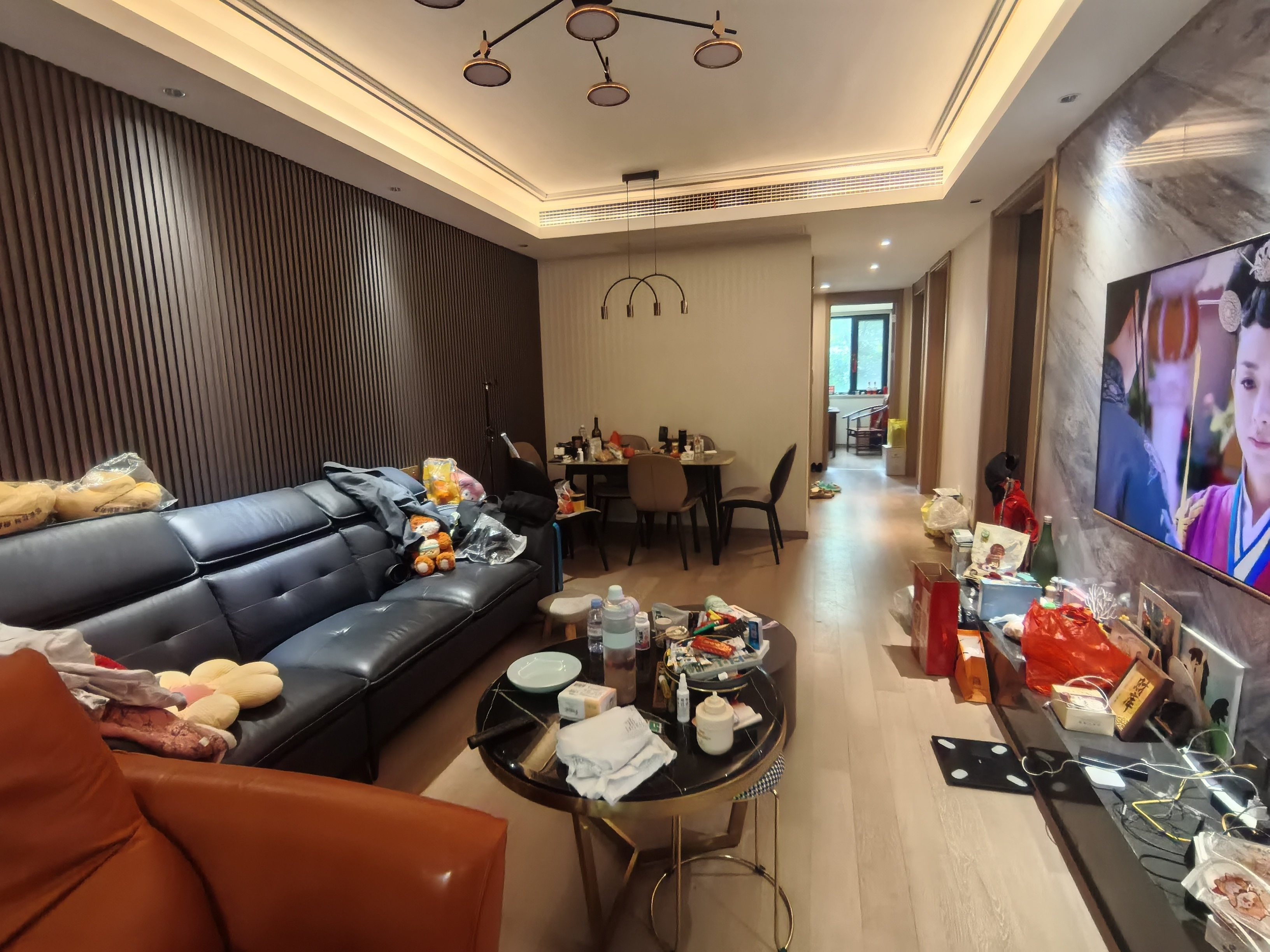 龙湖天宸源著 3室2厅1卫 98m&sup2;