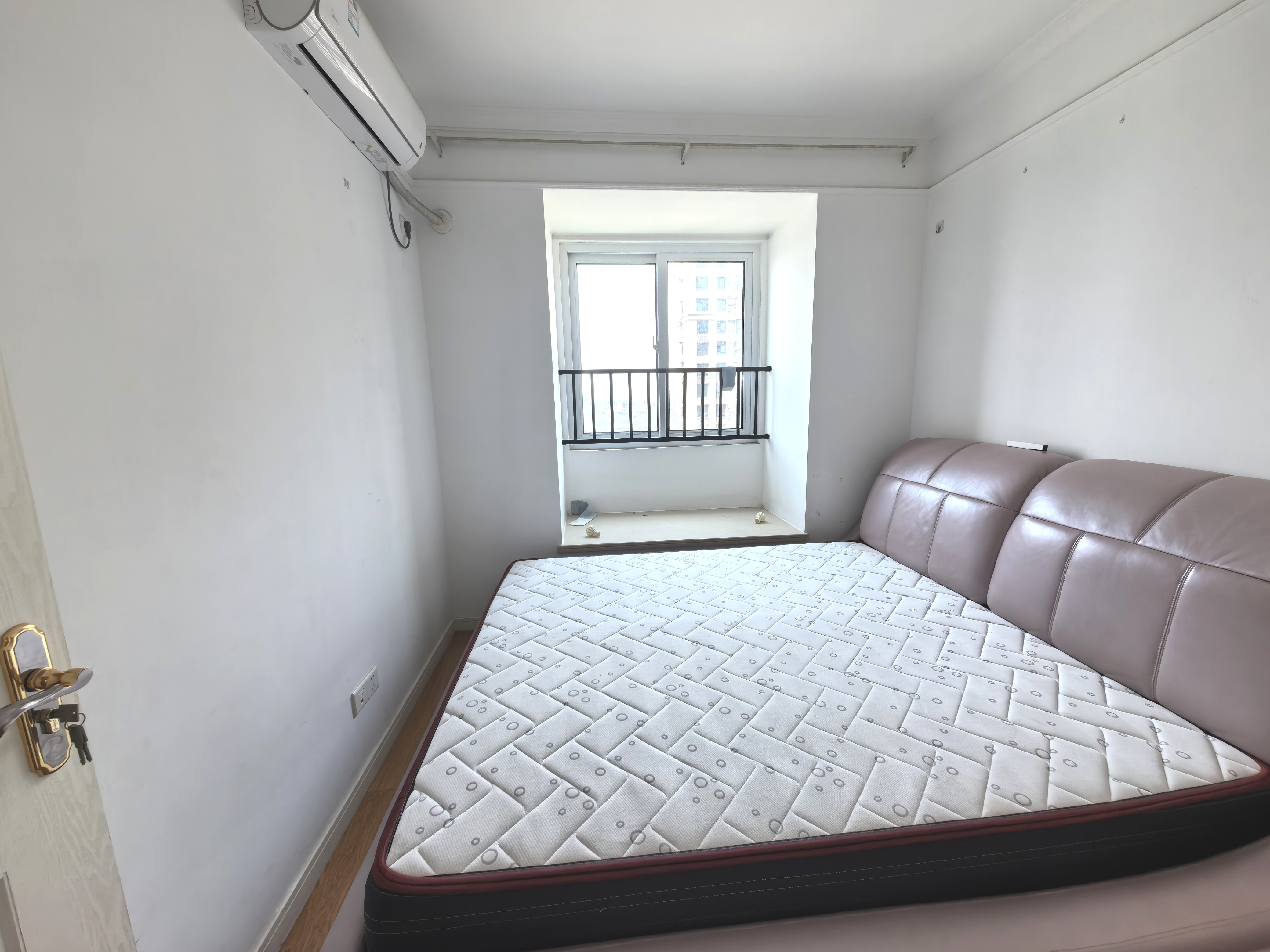 中海碧林湾 3室2厅2卫 110m&sup2;