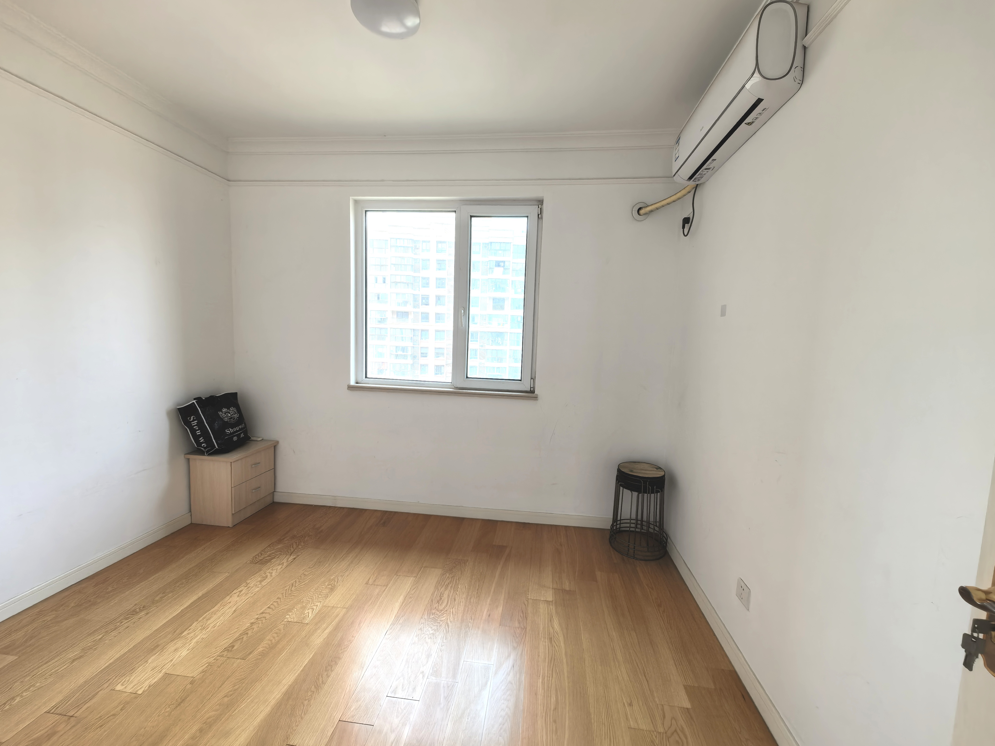 中海碧林湾 3室2厅2卫 110m&sup2;