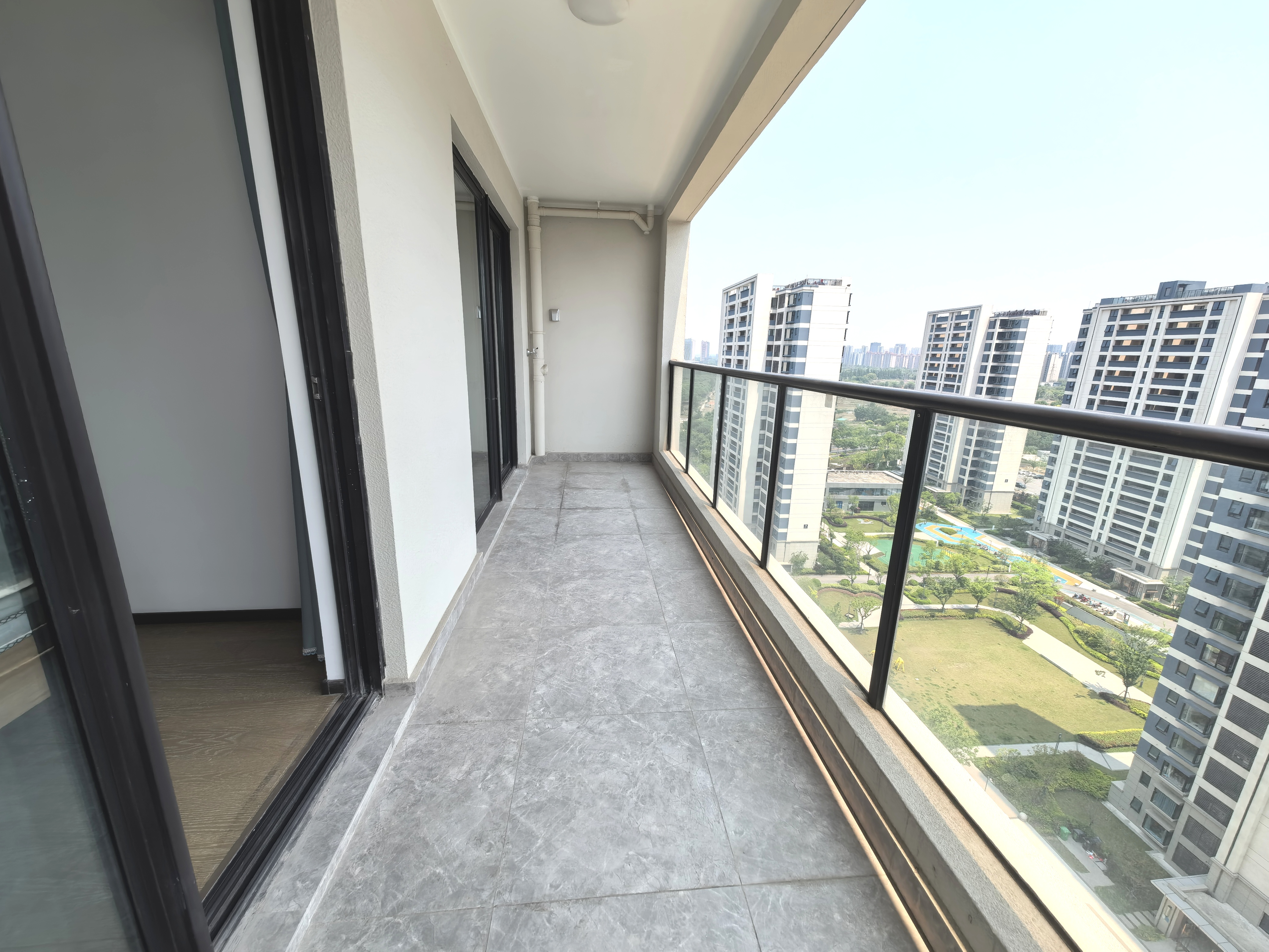 碧桂园公园星荟 3室2厅1卫 102m&sup2;