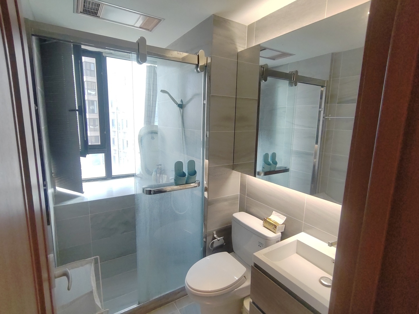 南山湖一号 3室2厅2卫 131.65m&sup2;