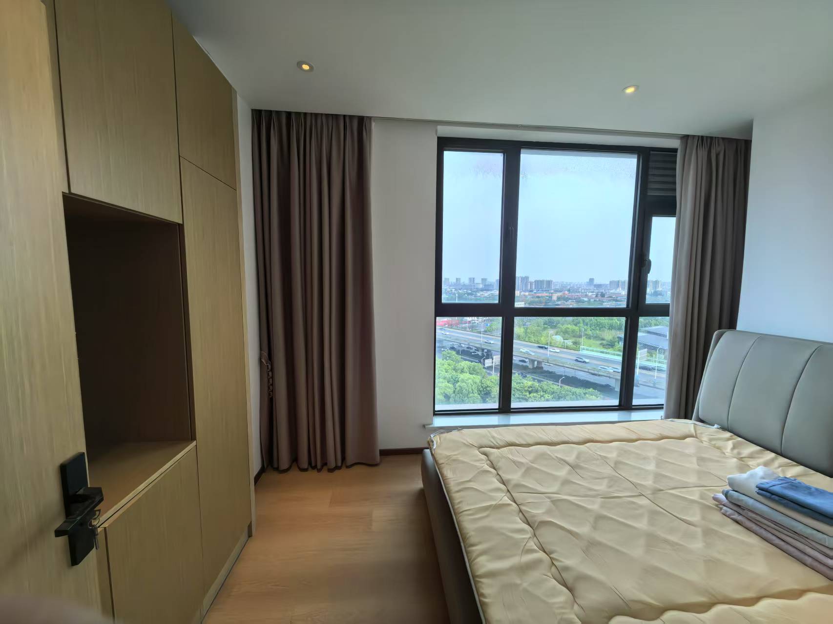 北翼玖玖广场 4室2厅2卫 142.00m&sup2;