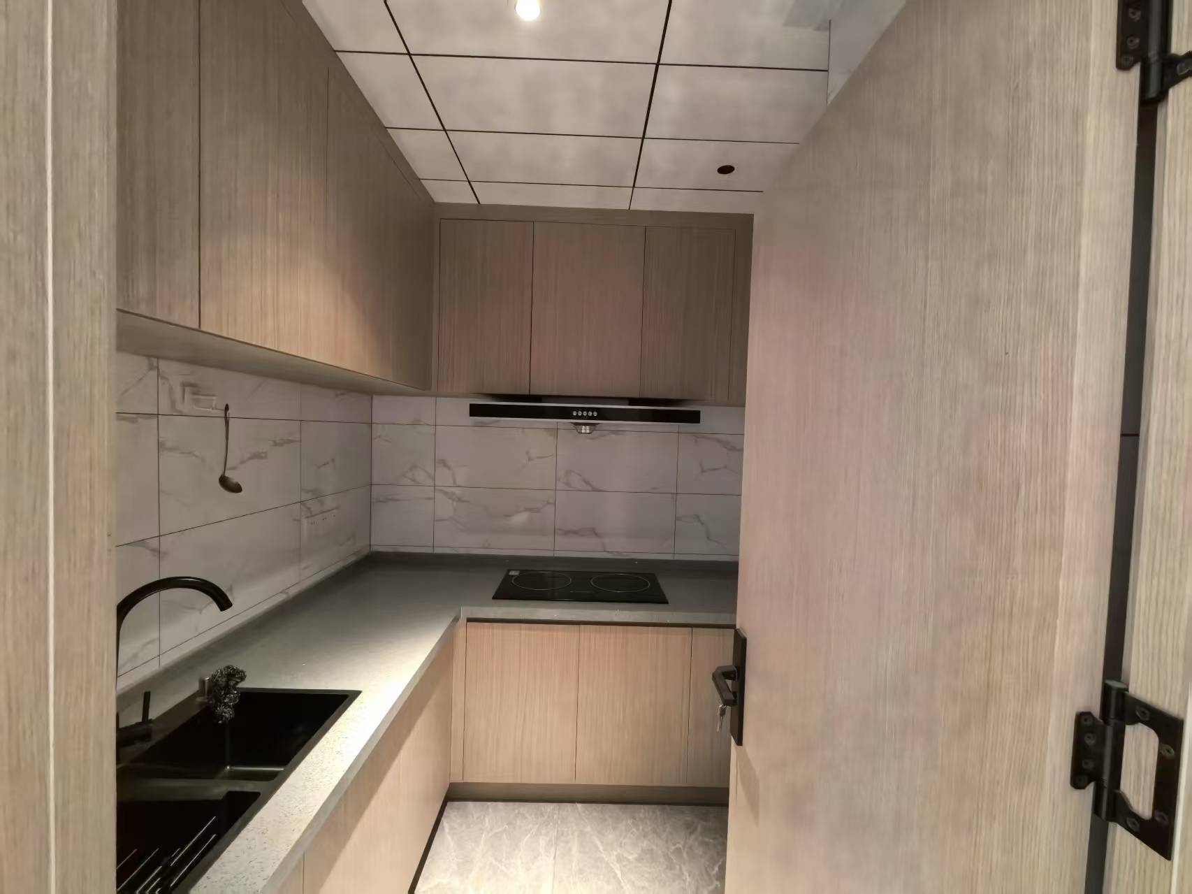 北翼玖玖广场 4室2厅2卫 142.00m&sup2;