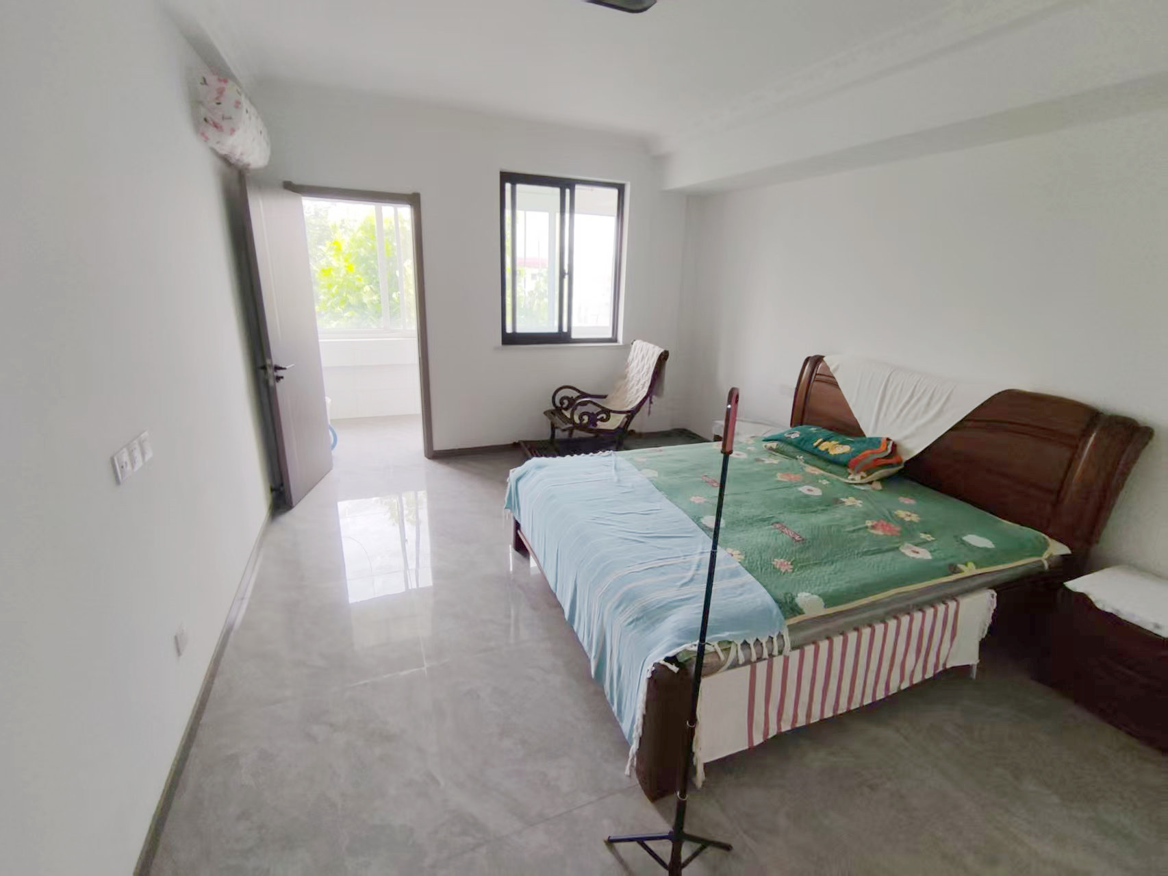 人民中路89号 1室2厅1卫 61.76m&sup2;