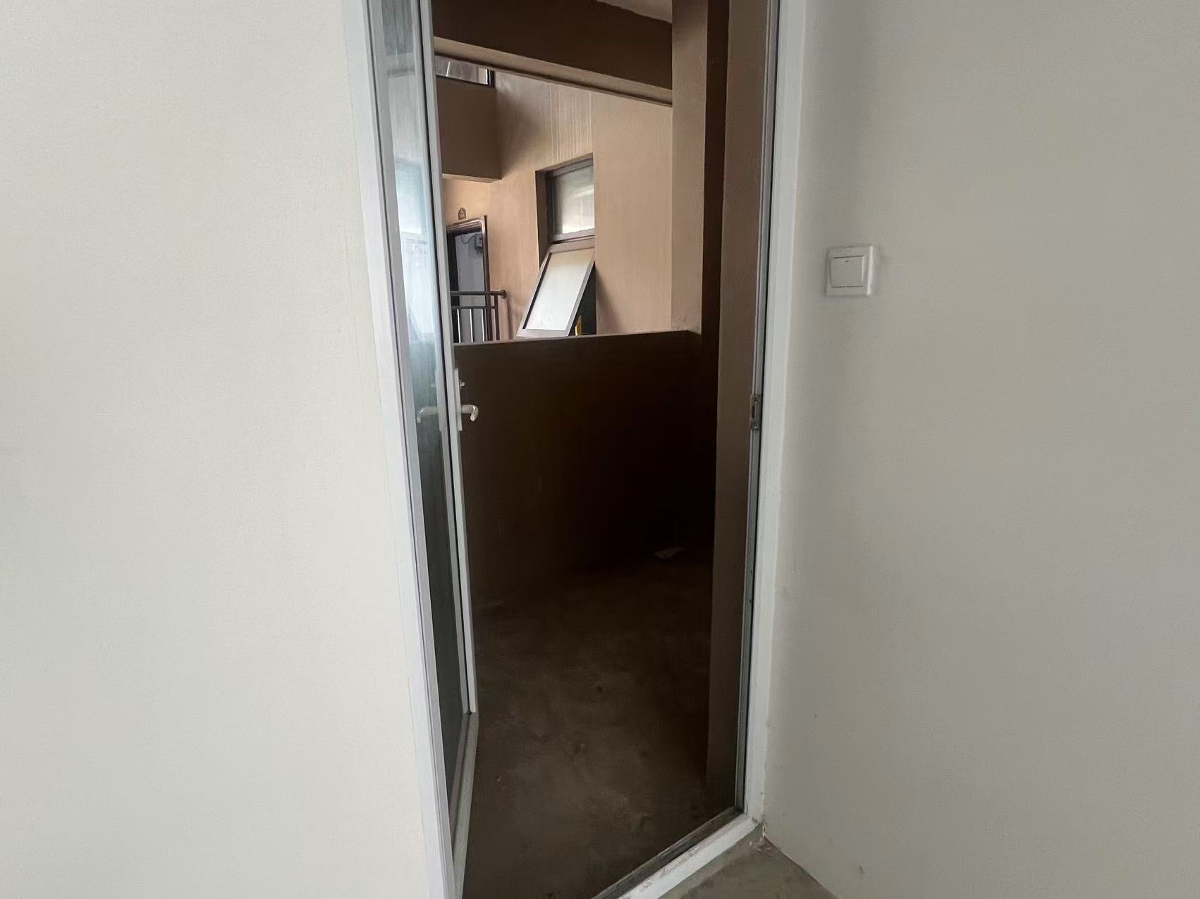 中港翡翠城 3室2厅1卫 89m&sup2;