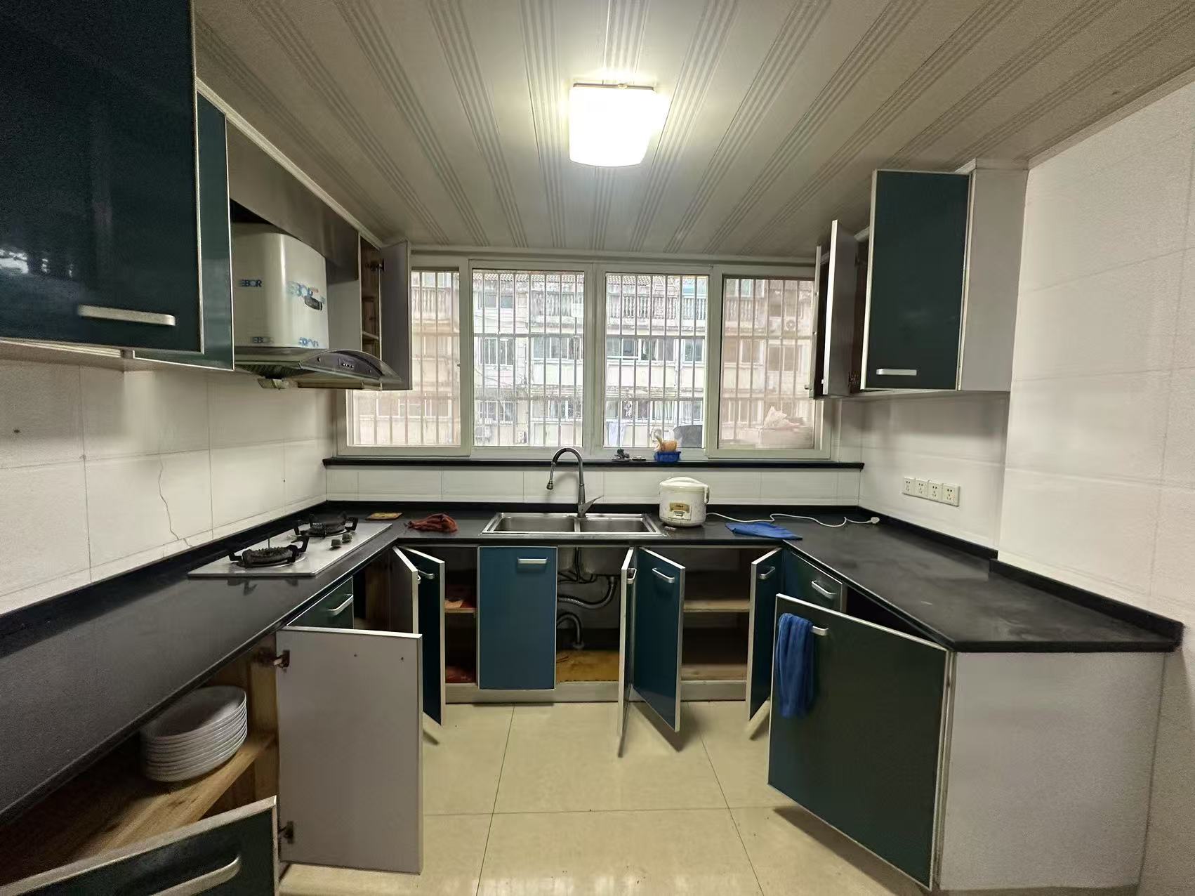 城港花苑西区 3室2厅1卫 104m&sup2;