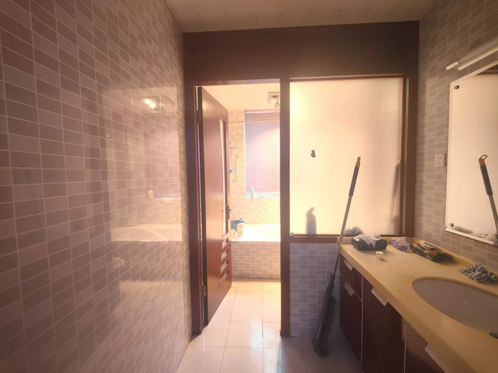 东大俪鑫 2室2厅1卫 120m&sup2;