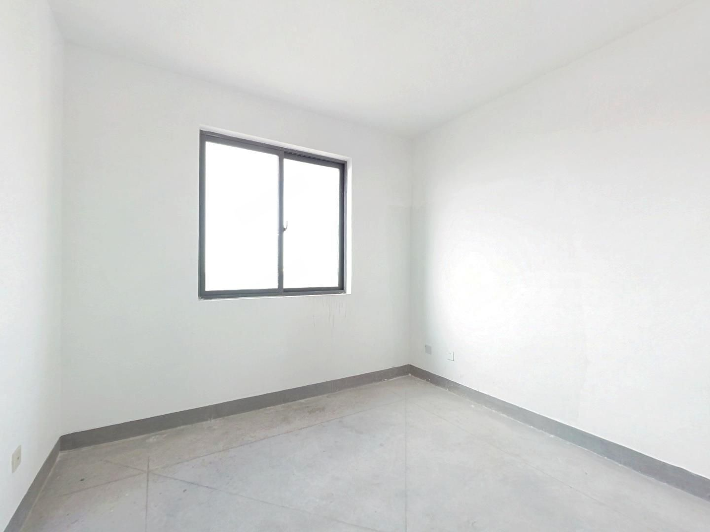 江景国际家园北区 3室2厅2卫 143m&sup2;