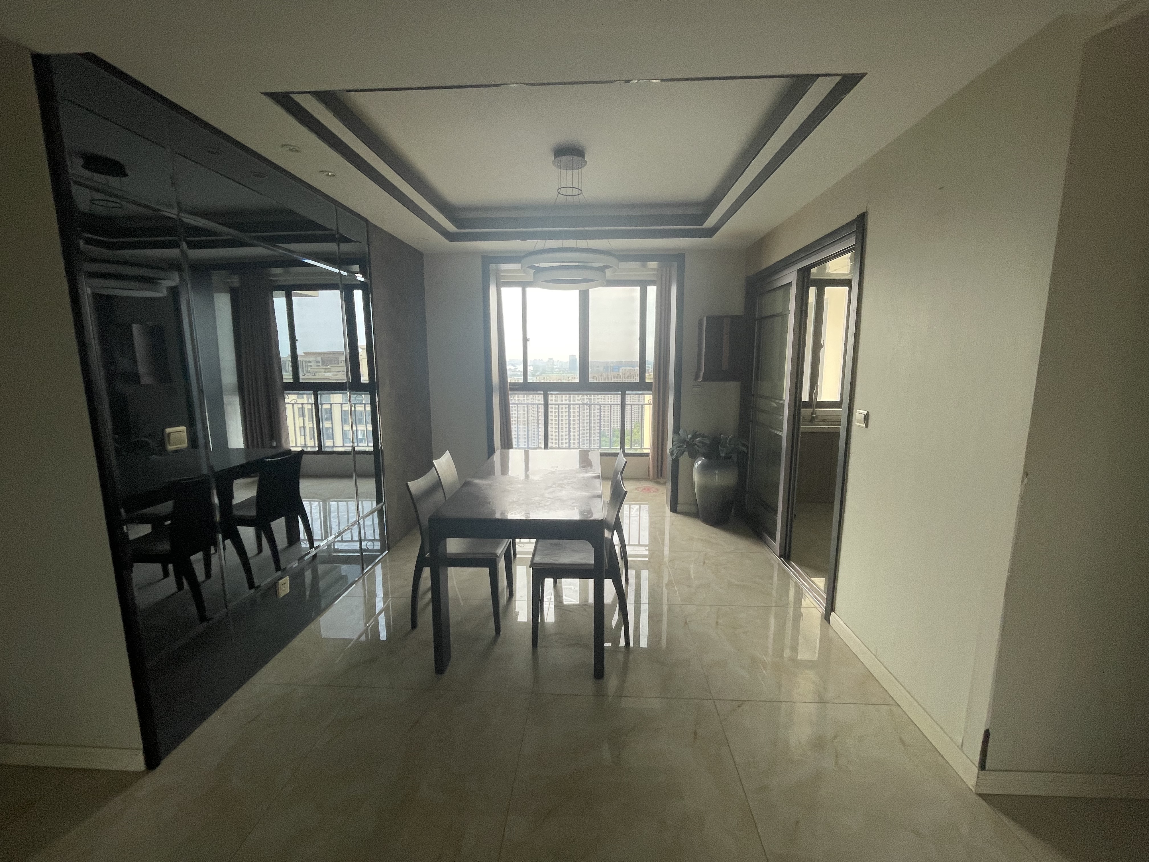 南通橡树湾 3室2厅2卫 143m&sup2;