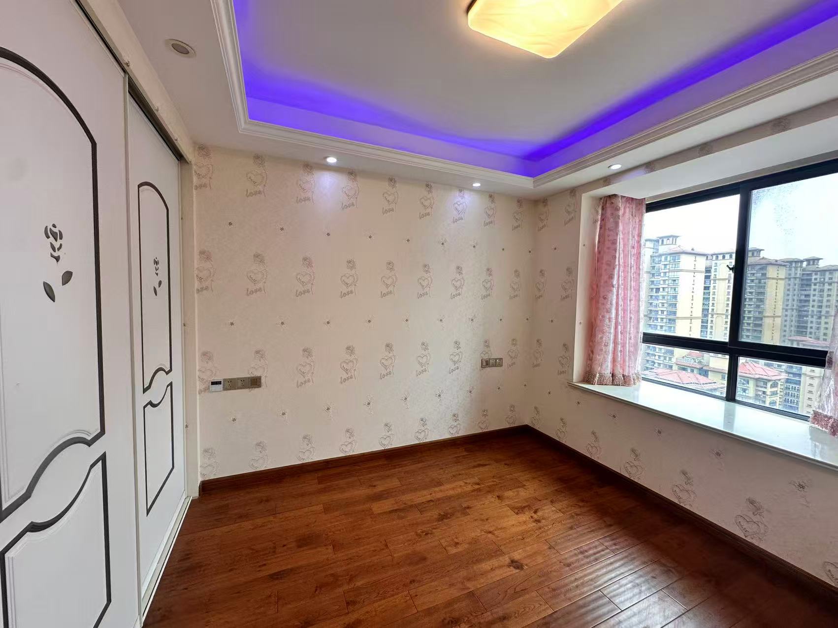 幸福天地二期 3室2厅1卫 112.45m&sup2;