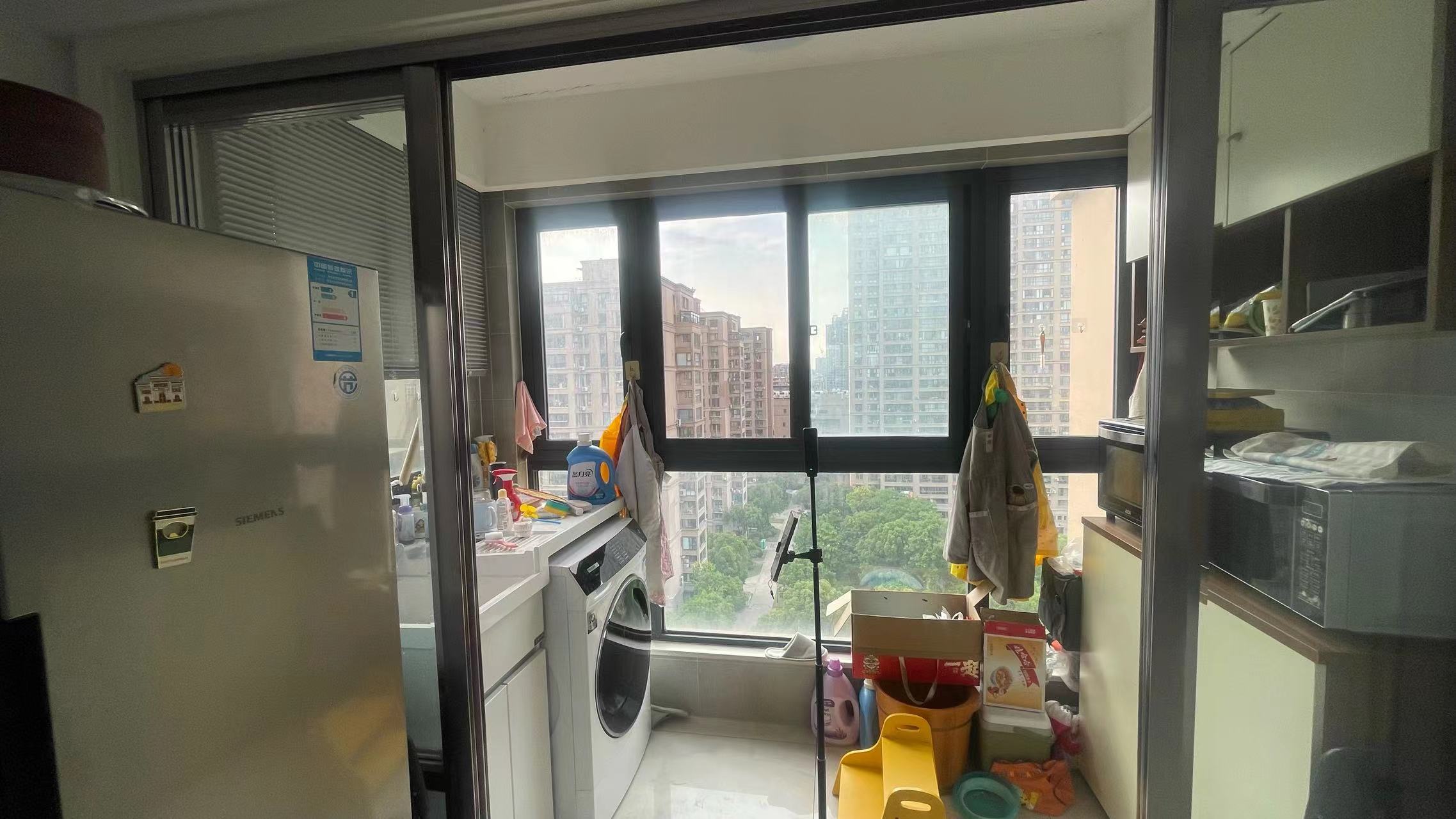 中港城世家 3室2厅2卫 142.56m&sup2;