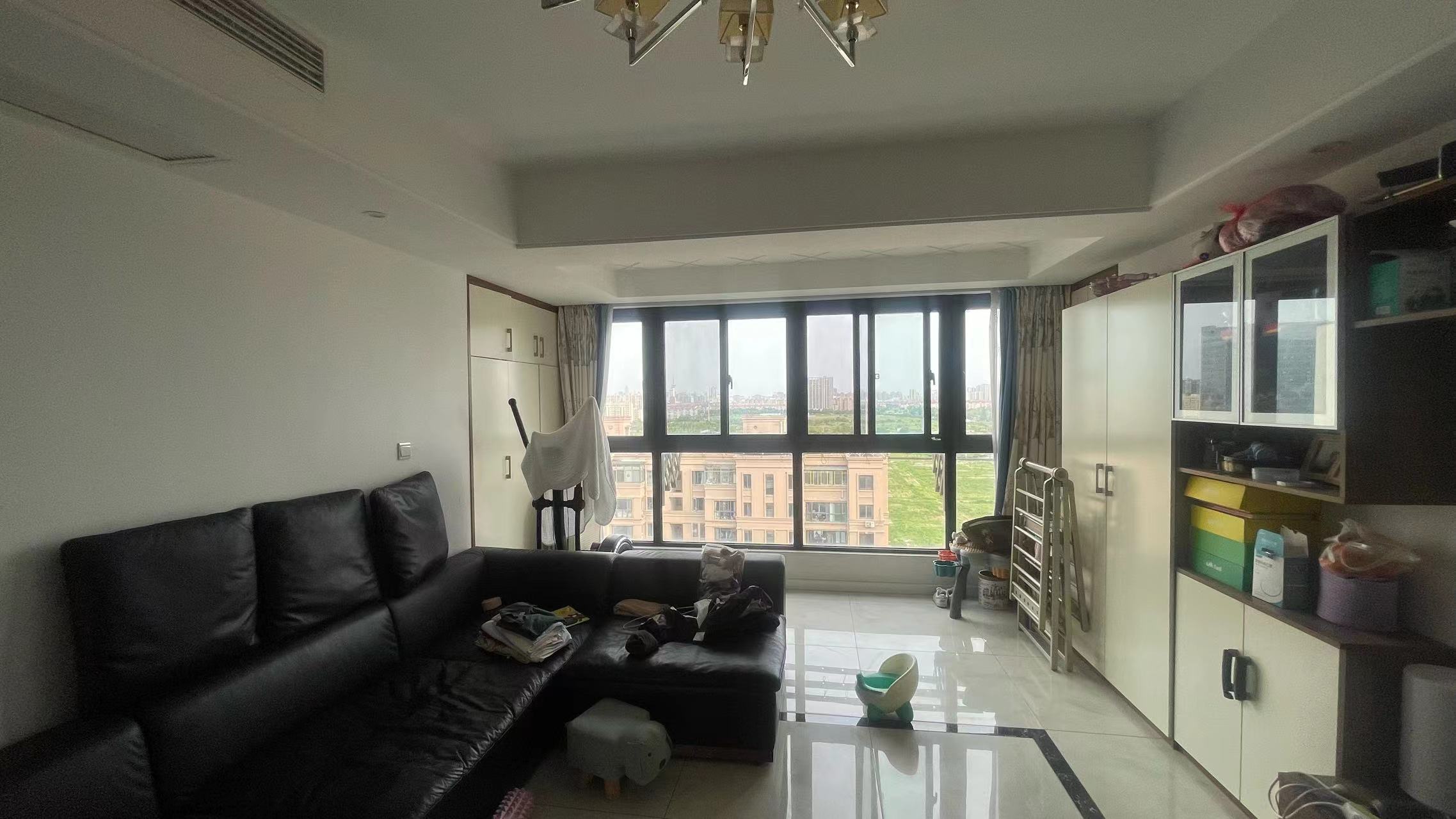中港城世家 3室2厅2卫 142.56m&sup2;