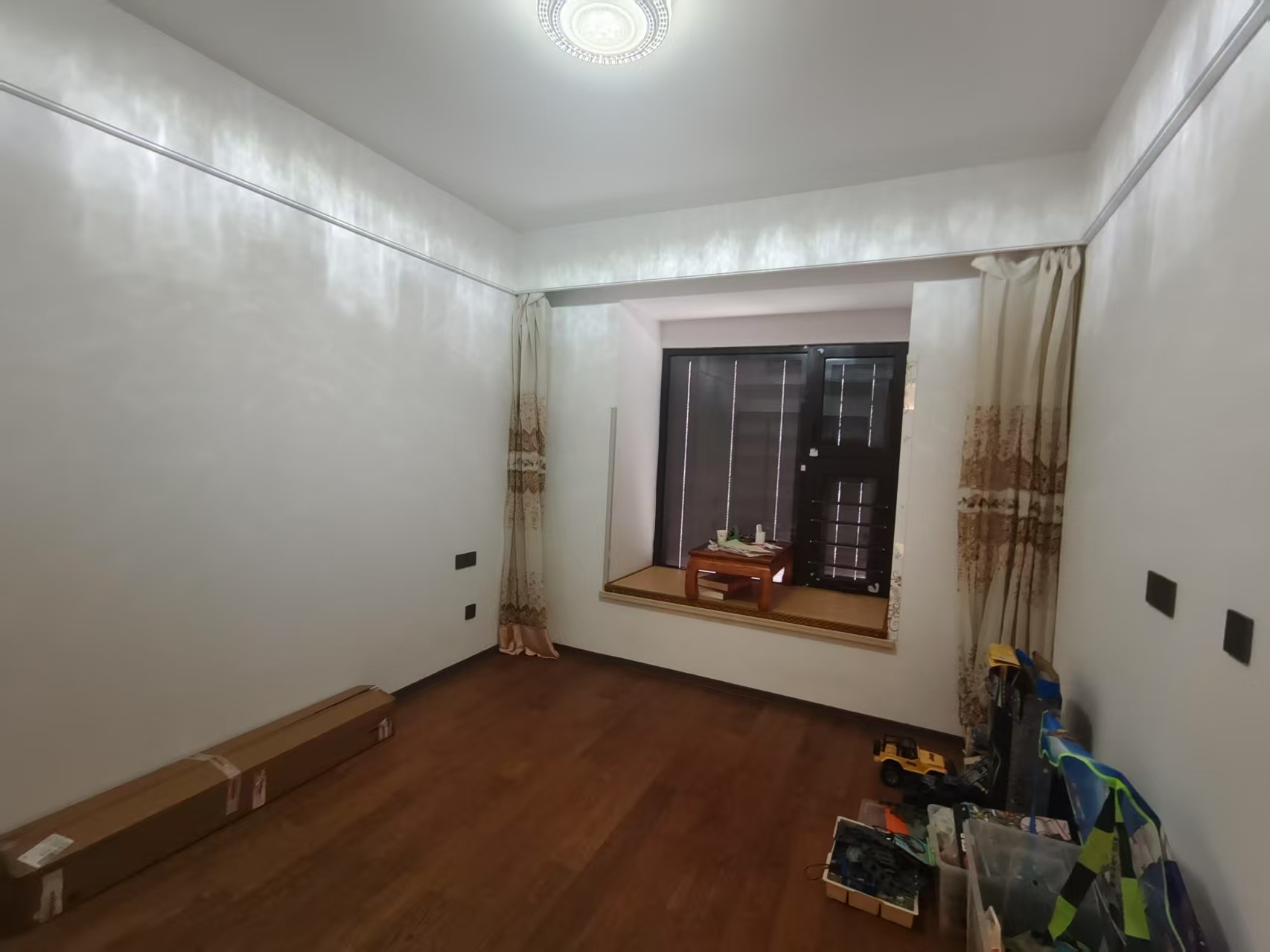 春风南岸东园 3室2厅1卫 96m&sup2;